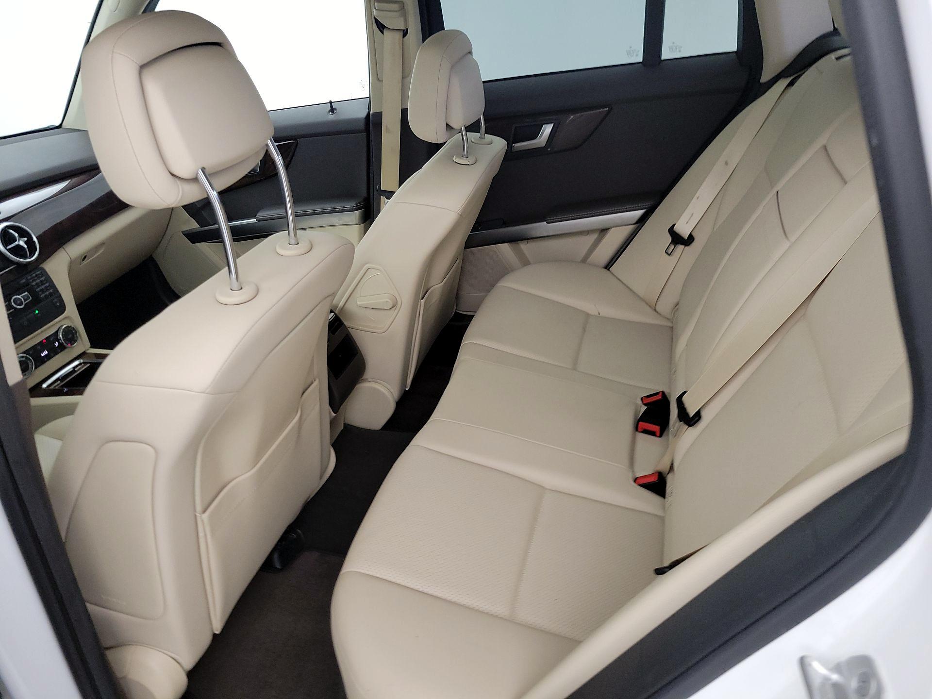 Thumbnail: 2015 Mercedes-Benz GLK - 16