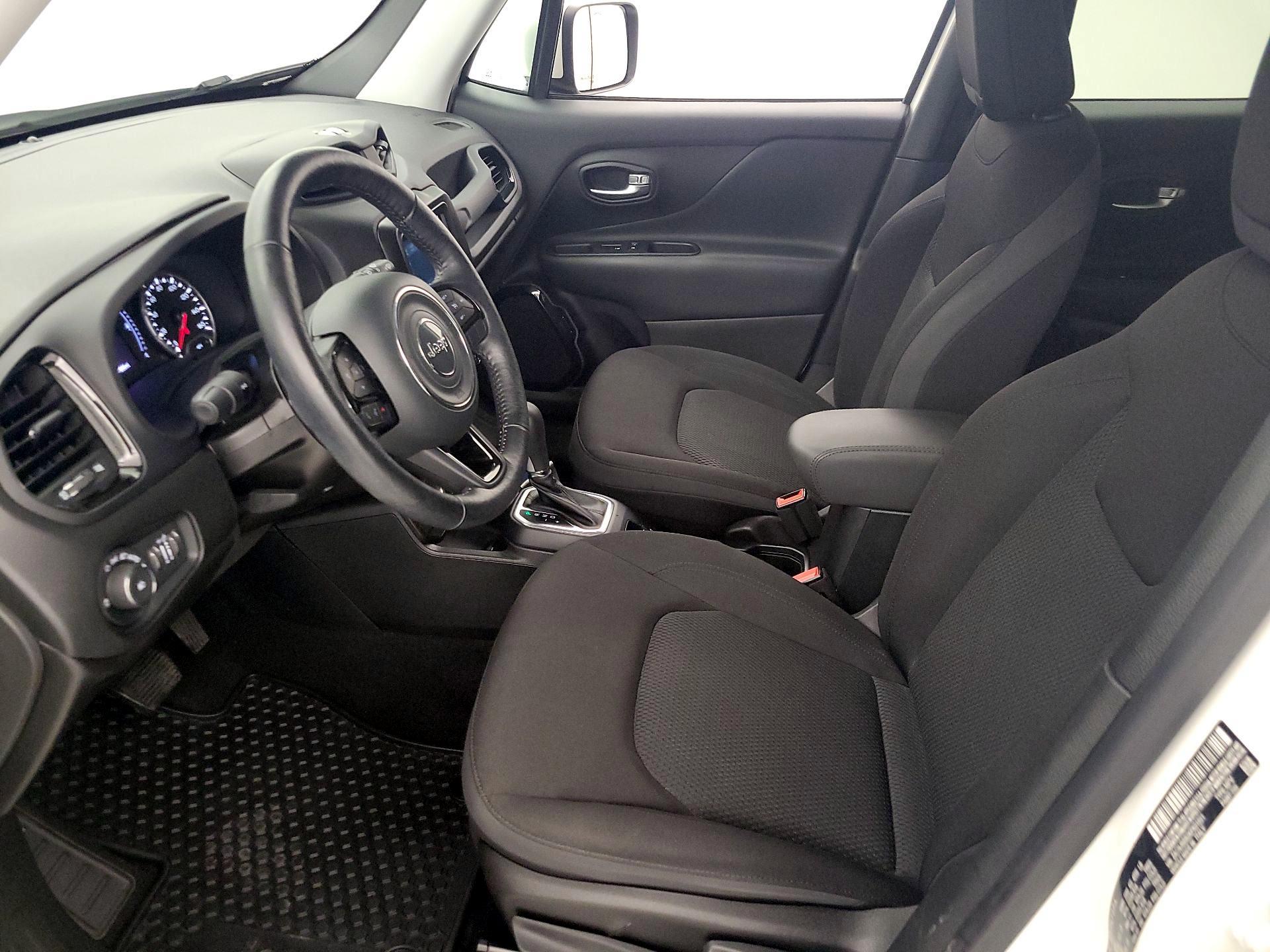 Thumbnail: 2019 Jeep Renegade - 11