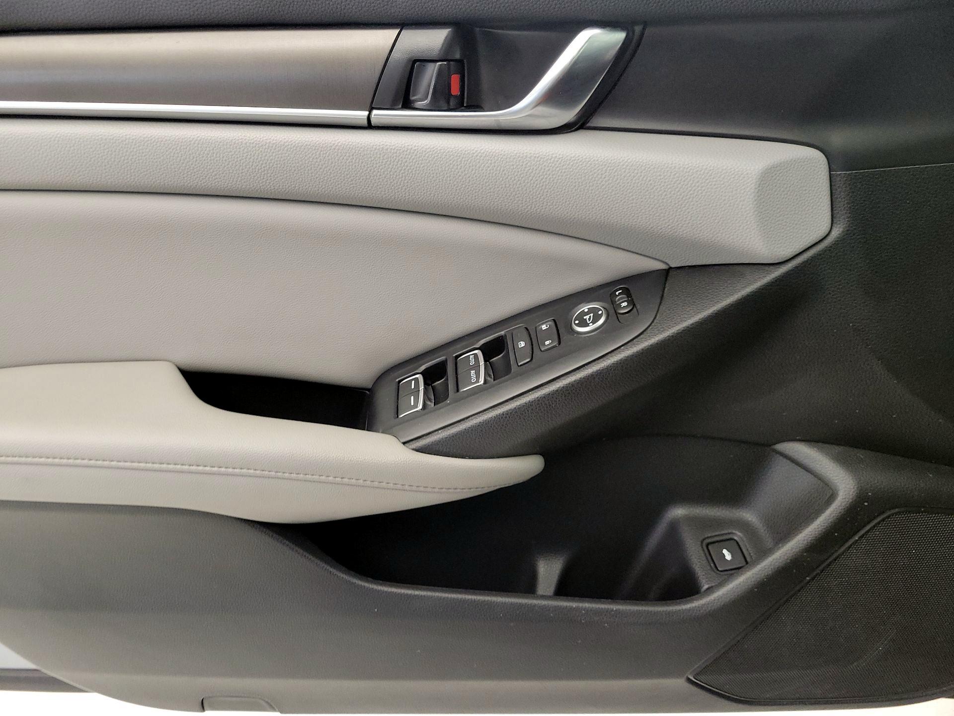 Thumbnail: 2020 Honda Accord - 12