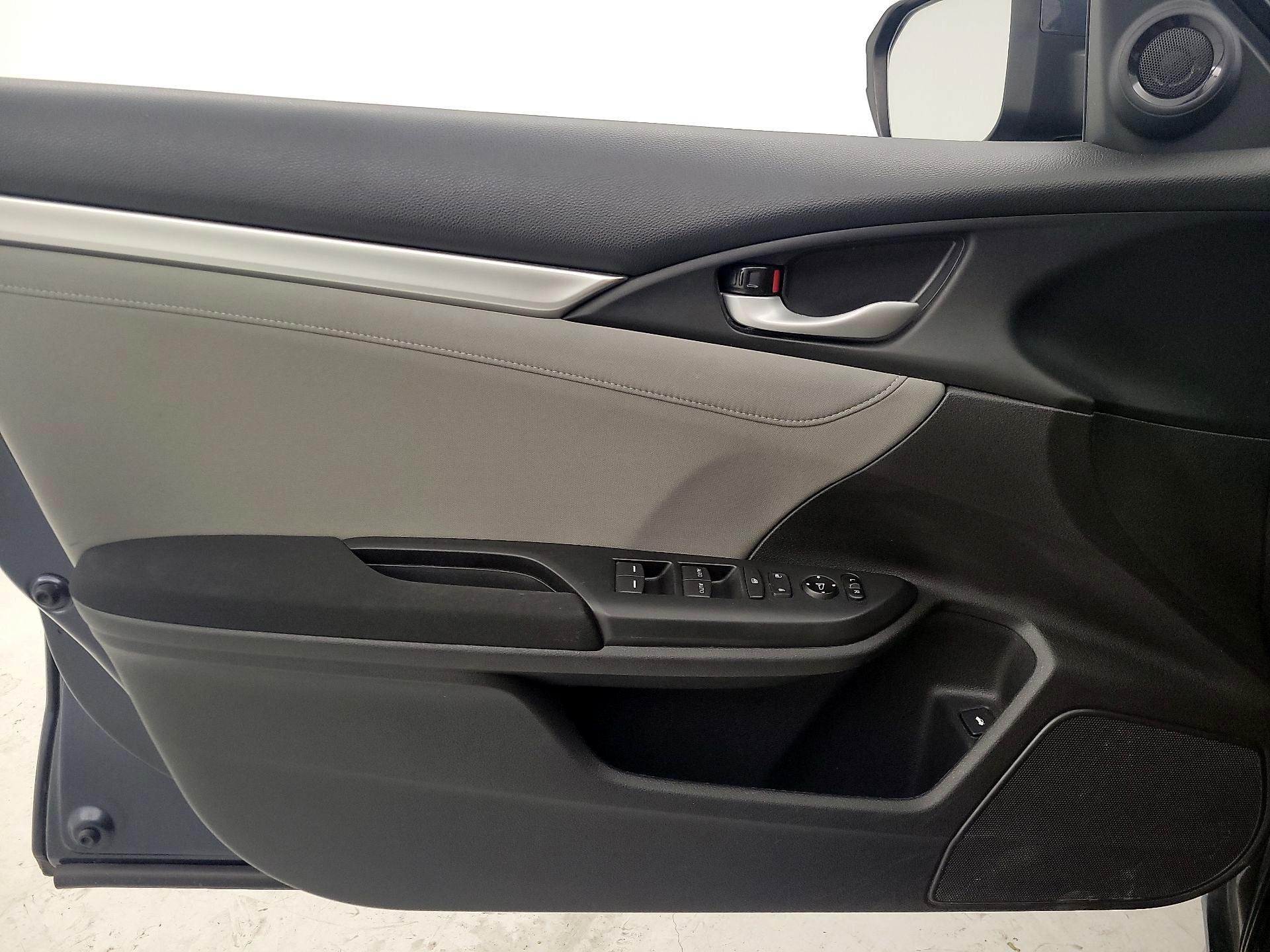 Thumbnail: 2018 Honda Civic - 12