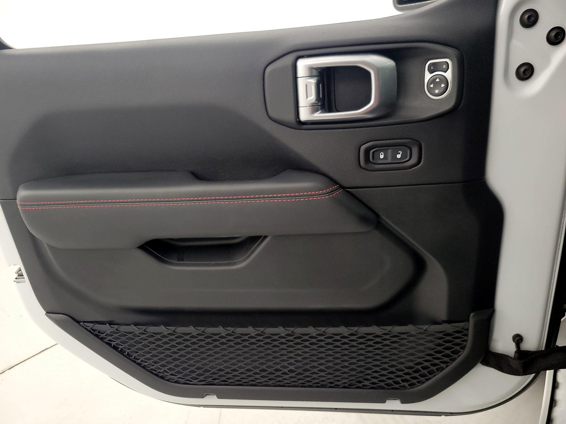 Thumbnail: 2020 Jeep Wrangler - 12
