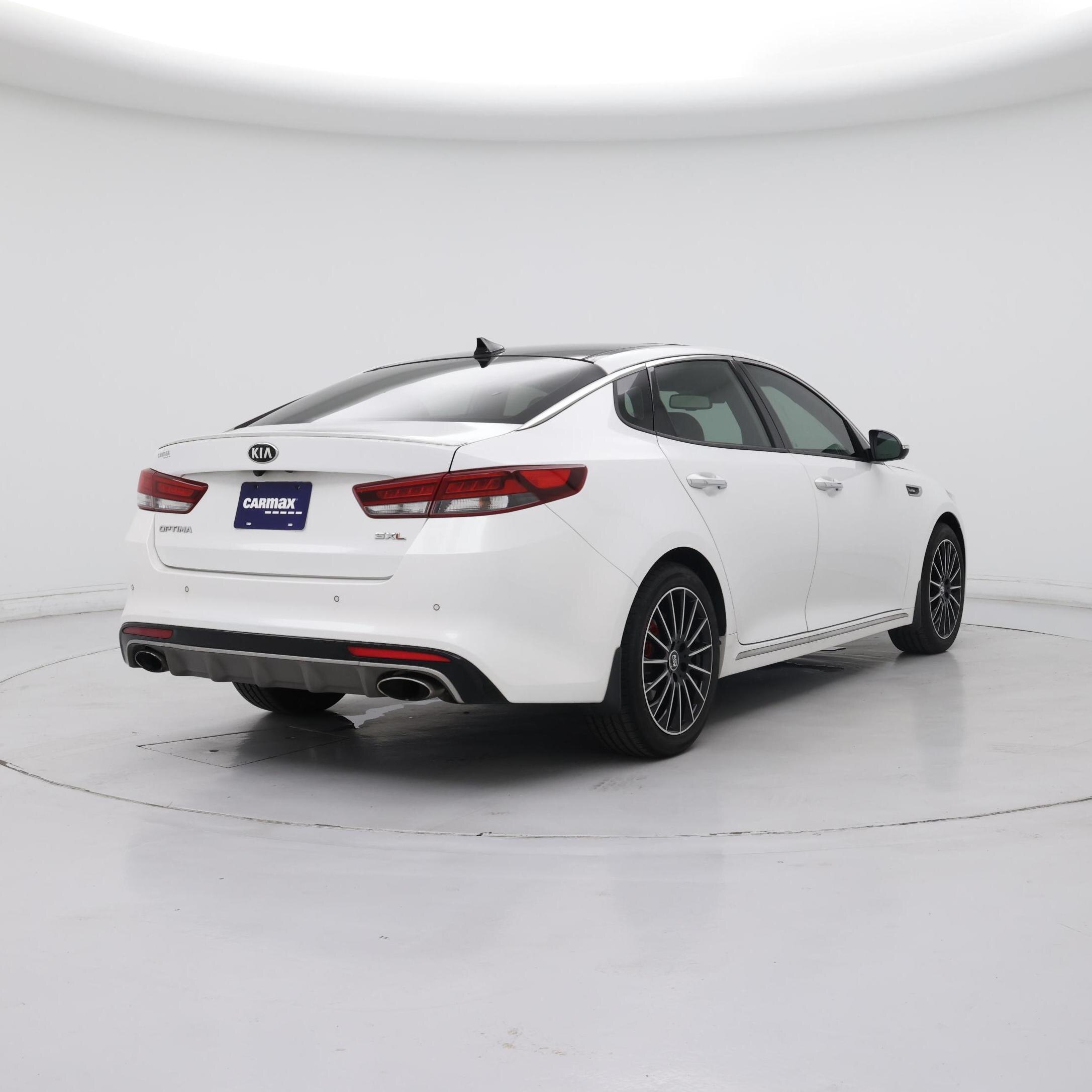 Thumbnail: 2016 Kia Optima - 8