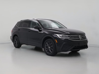 Black 2022 Volkswagen Tiguan SE