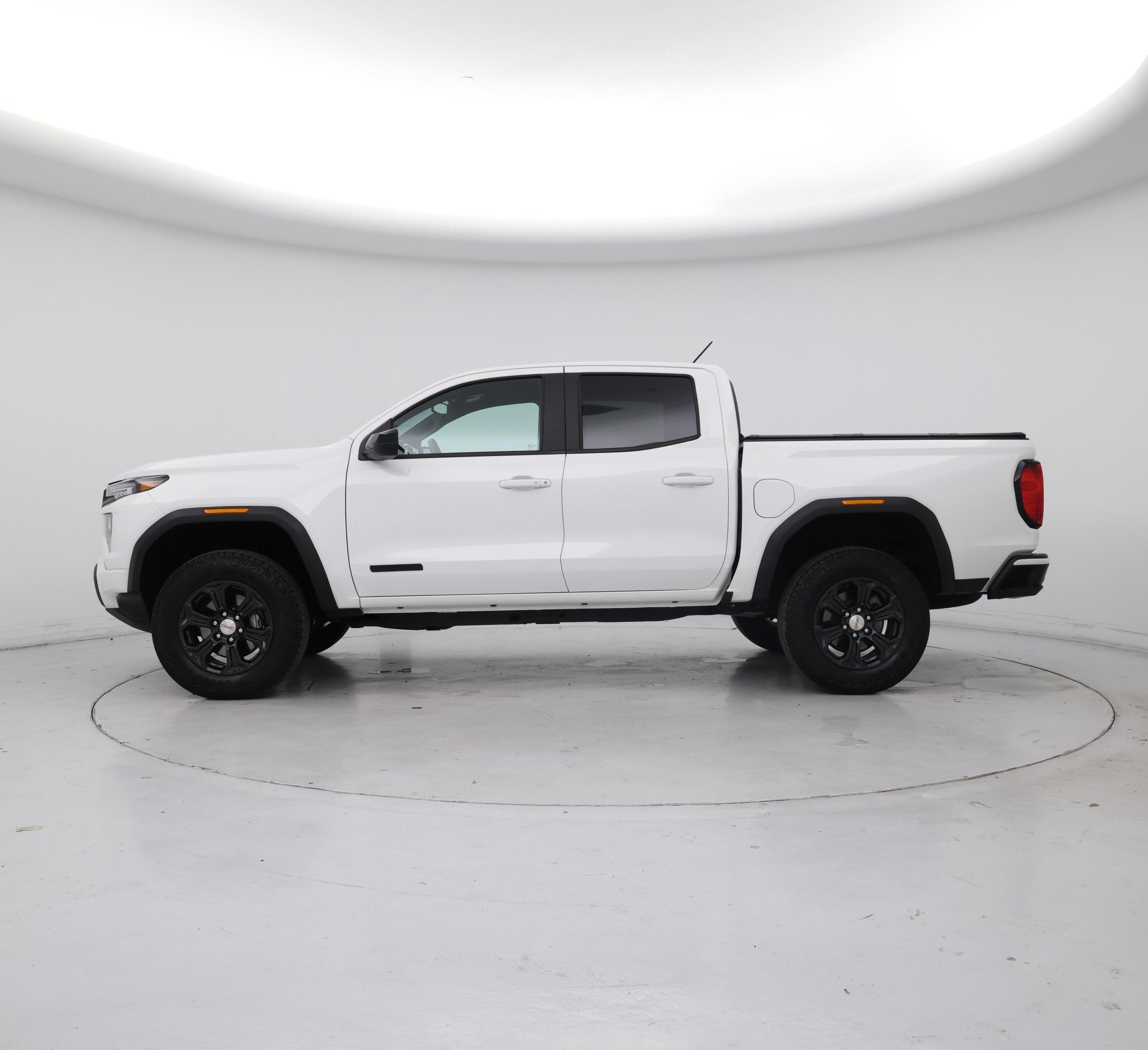 Thumbnail: 2024 GMC Canyon - 3