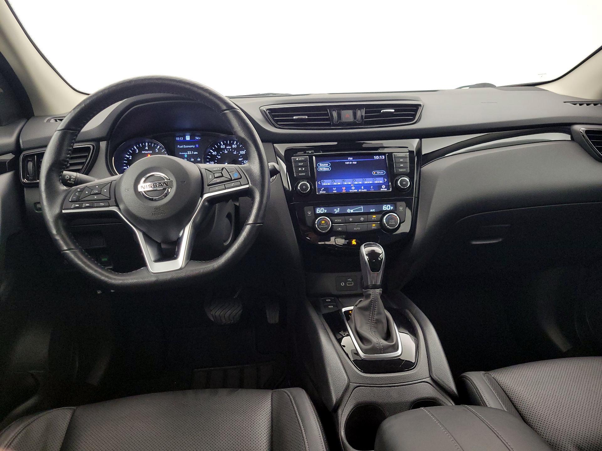 Thumbnail: 2022 Nissan Rogue Sport - 9