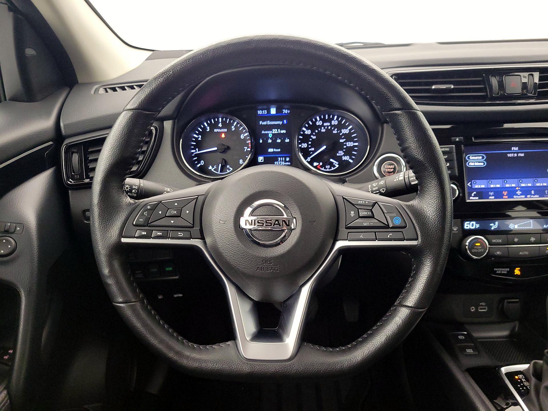 Thumbnail: 2022 Nissan Rogue Sport - 10