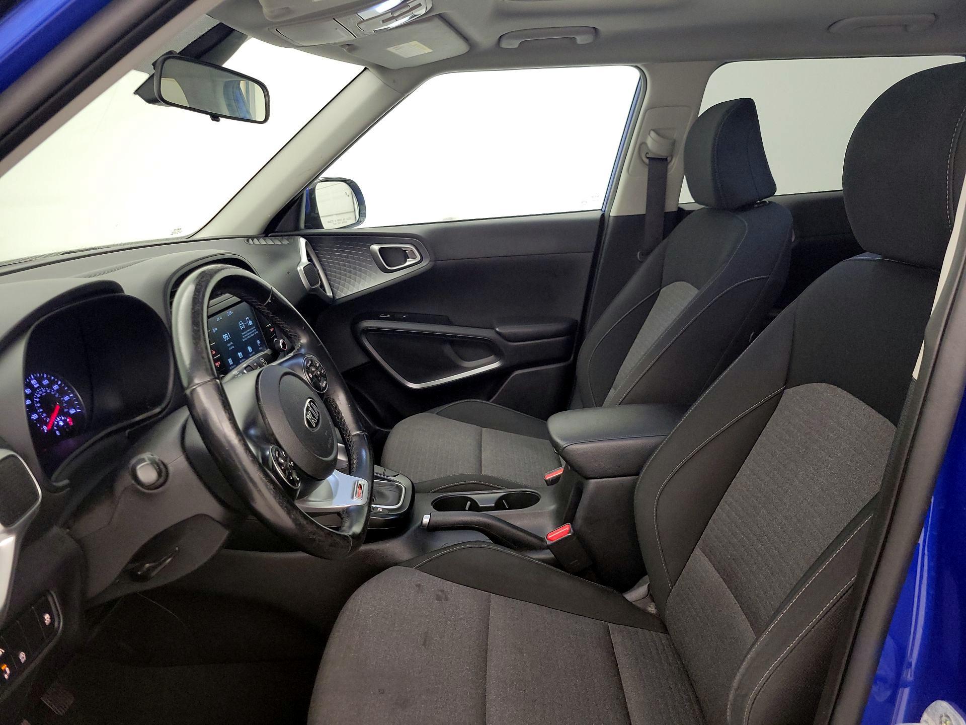 Thumbnail: 2020 Kia Soul - 11
