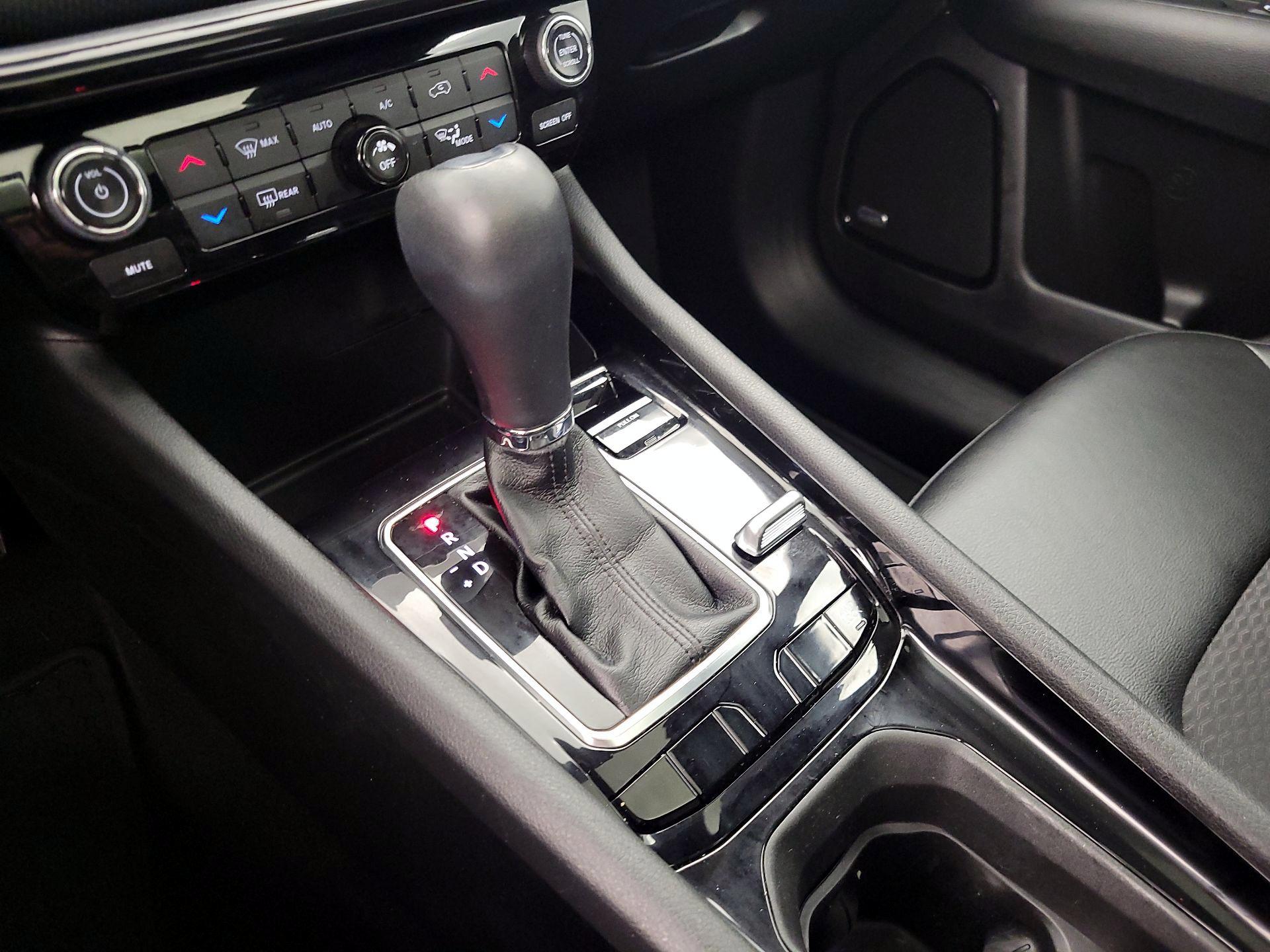 Thumbnail: 2022 Jeep Compass - 17