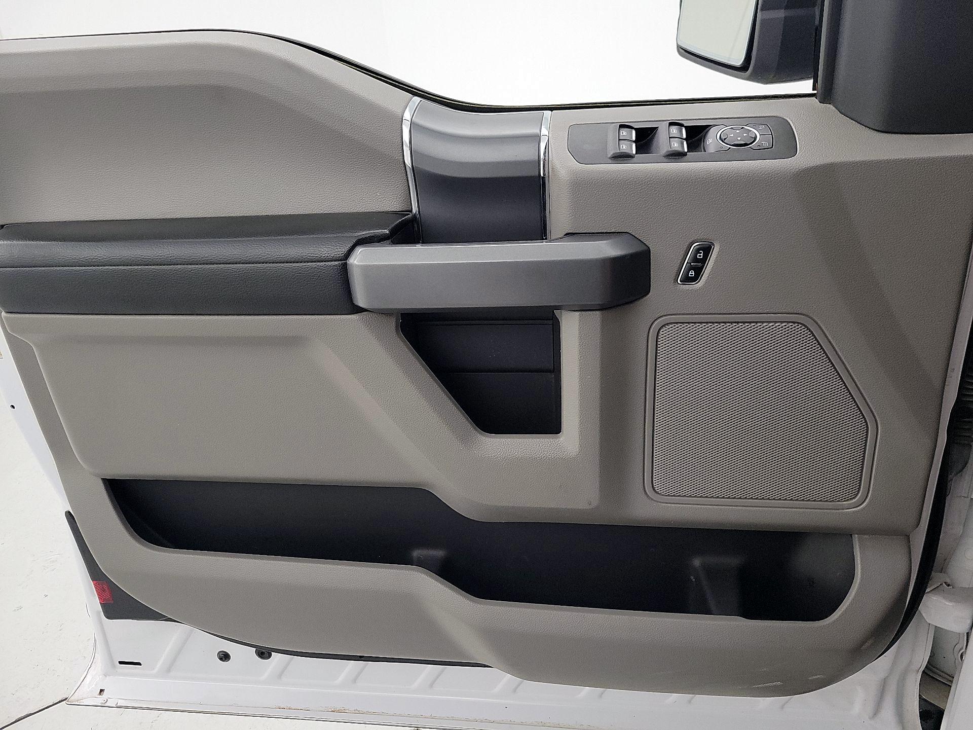 Thumbnail: 2016 Ford F-150 - 12