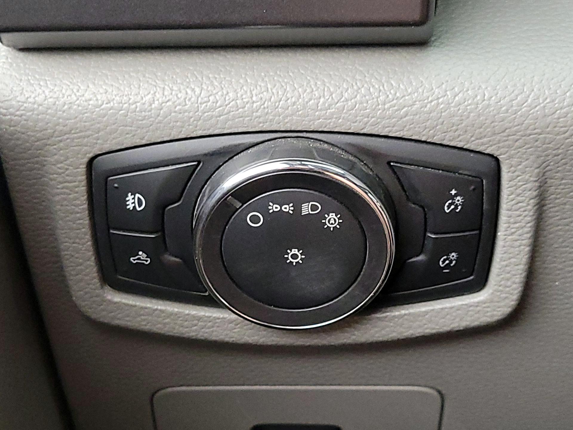 Thumbnail: 2016 Ford F-150 - 13