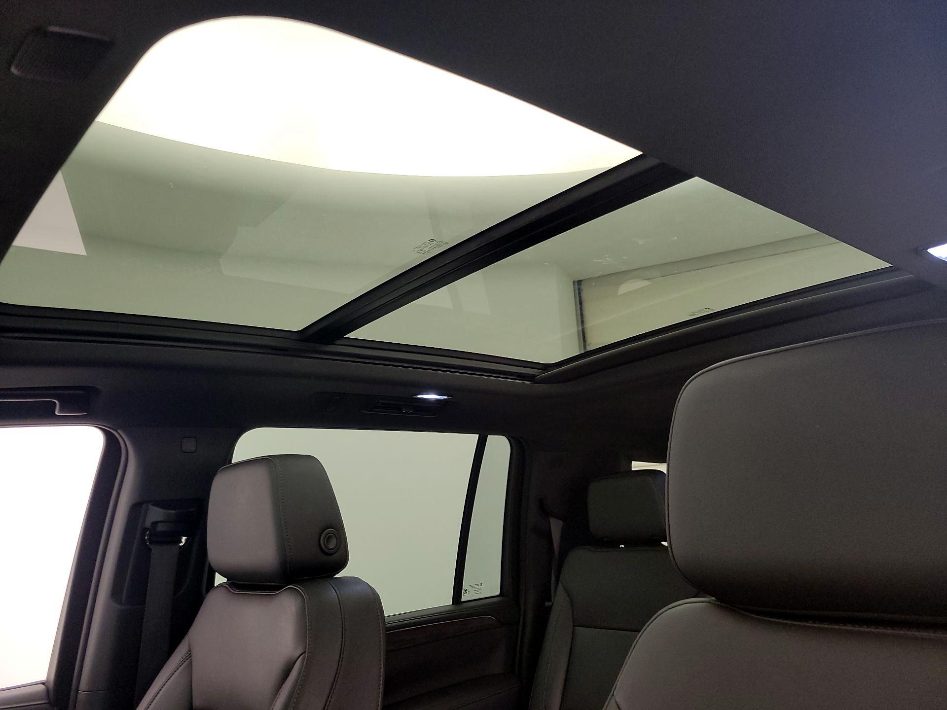 Thumbnail: 2023 Chevrolet Suburban - 19
