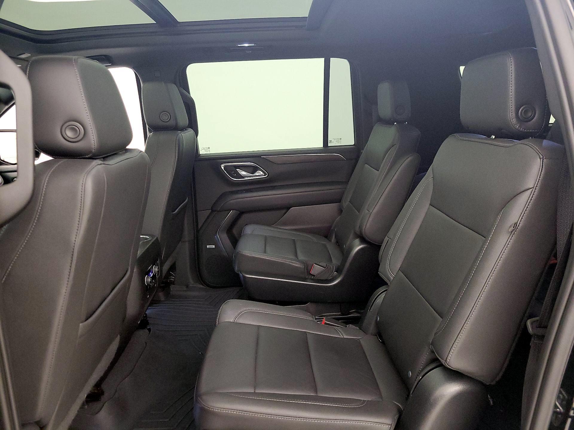 Thumbnail: 2023 Chevrolet Suburban - 20