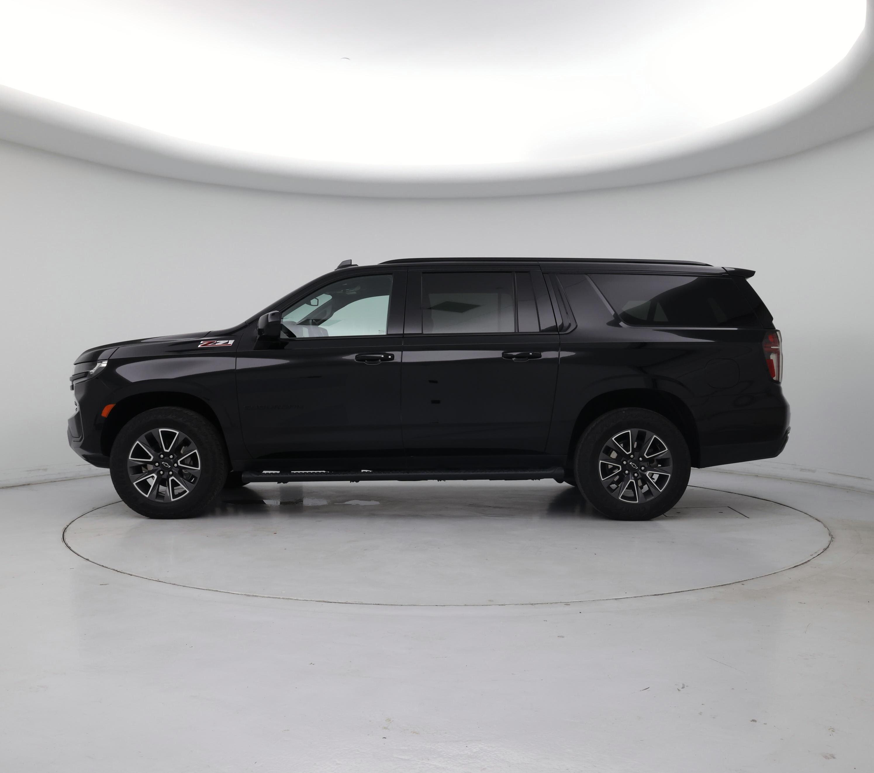 Thumbnail: 2023 Chevrolet Suburban - 3
