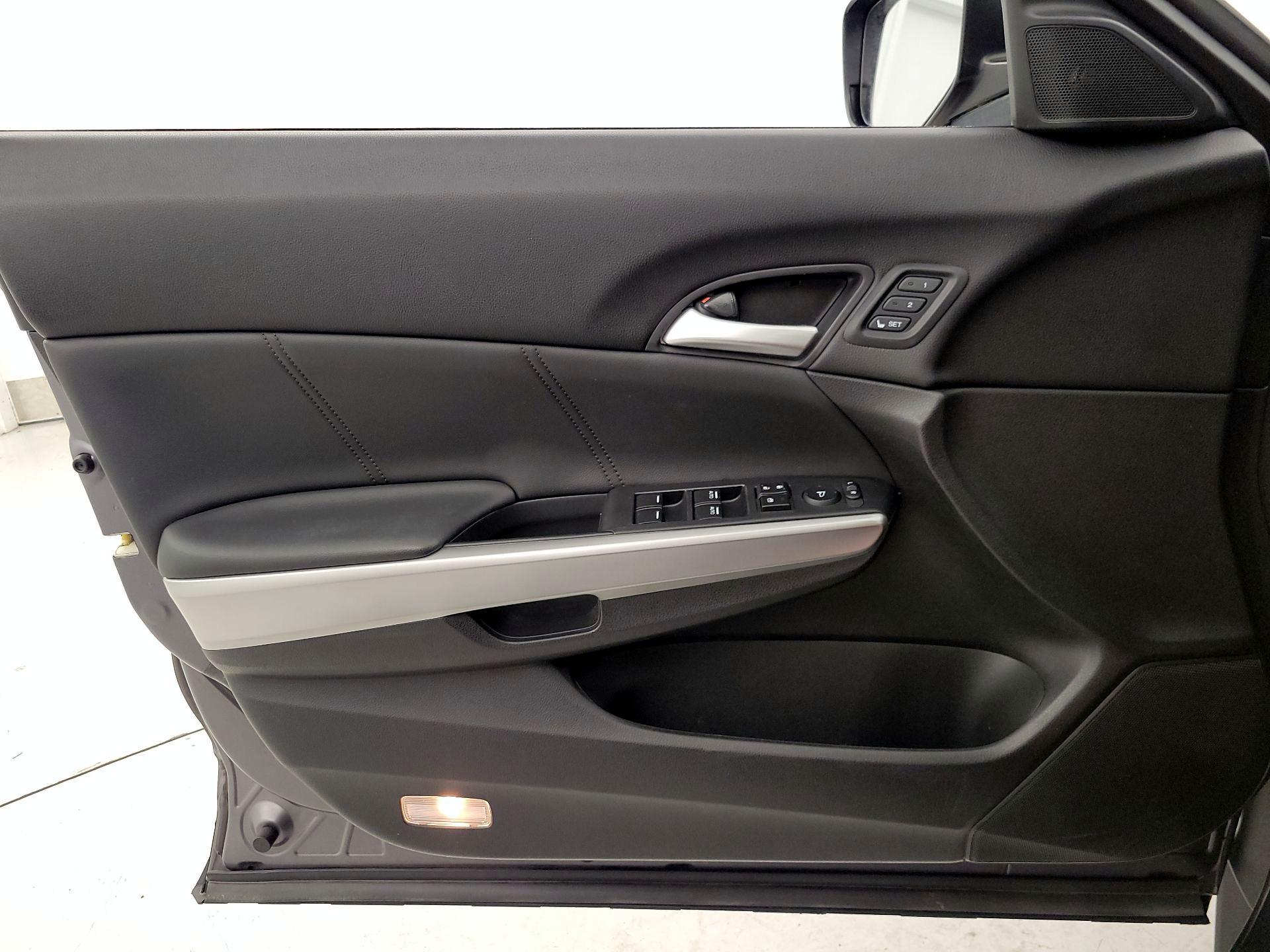 Thumbnail: 2015 Honda Accord Crosstour - 12