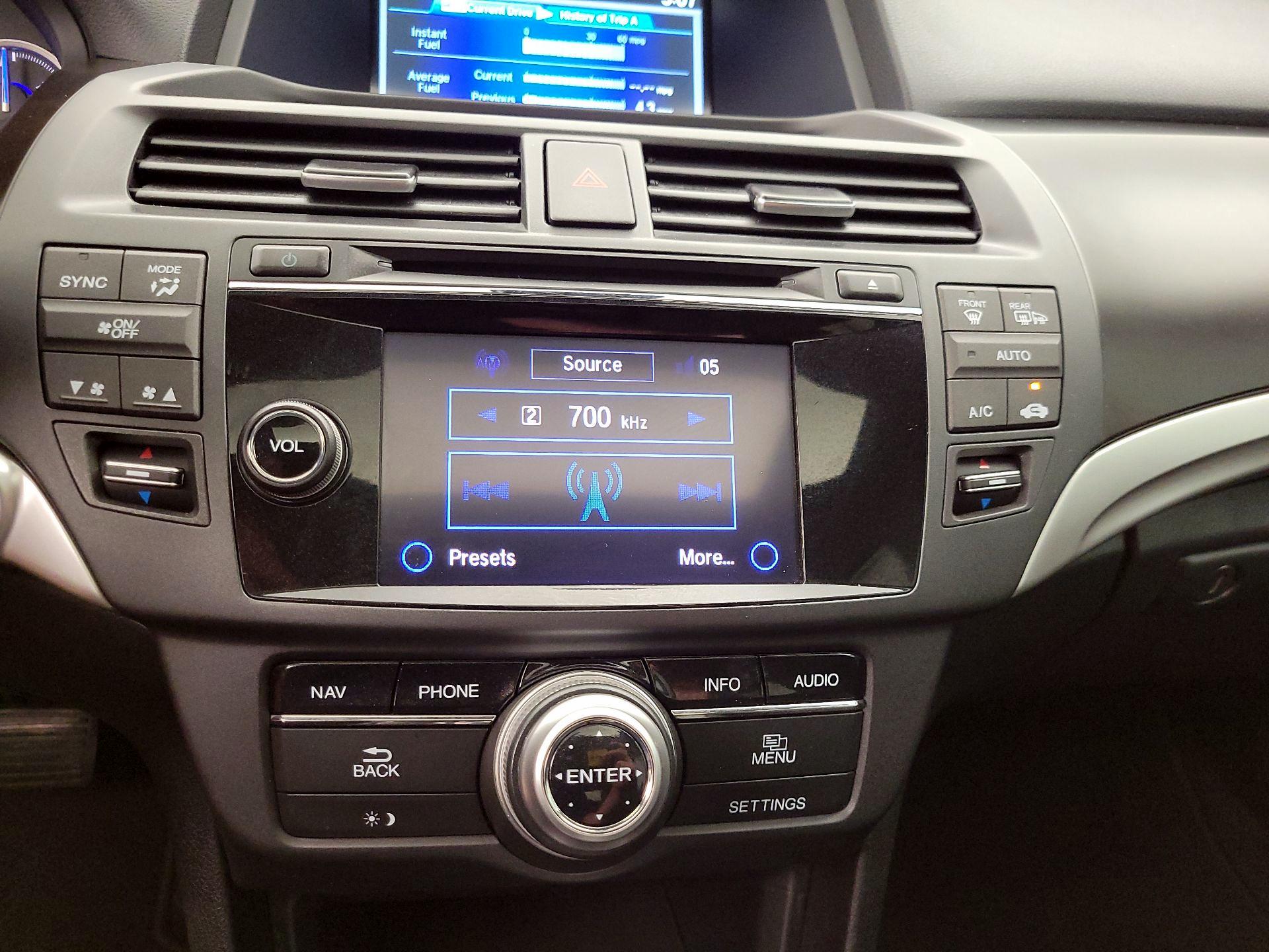Thumbnail: 2015 Honda Accord Crosstour - 16