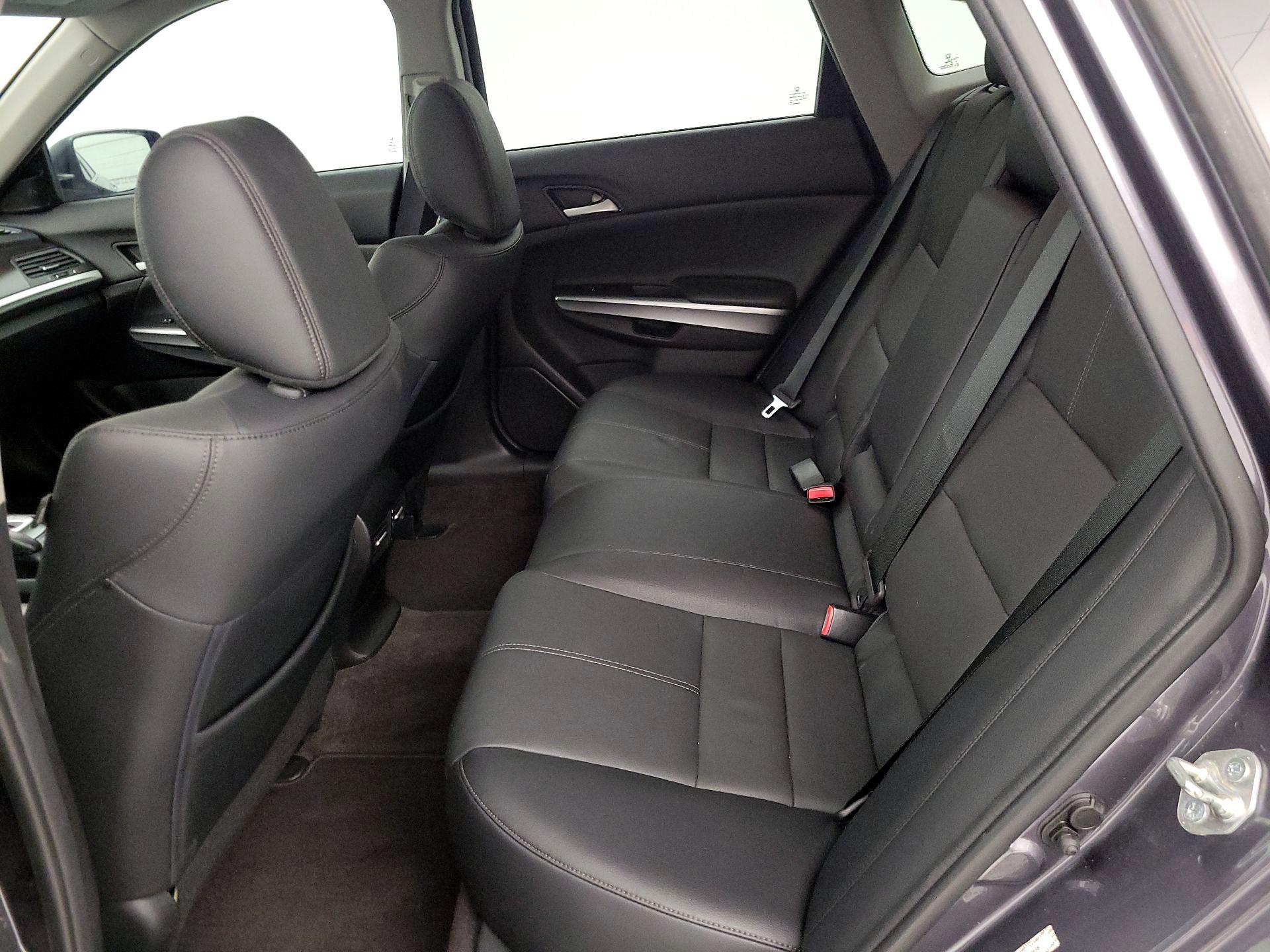 Thumbnail: 2015 Honda Accord Crosstour - 20