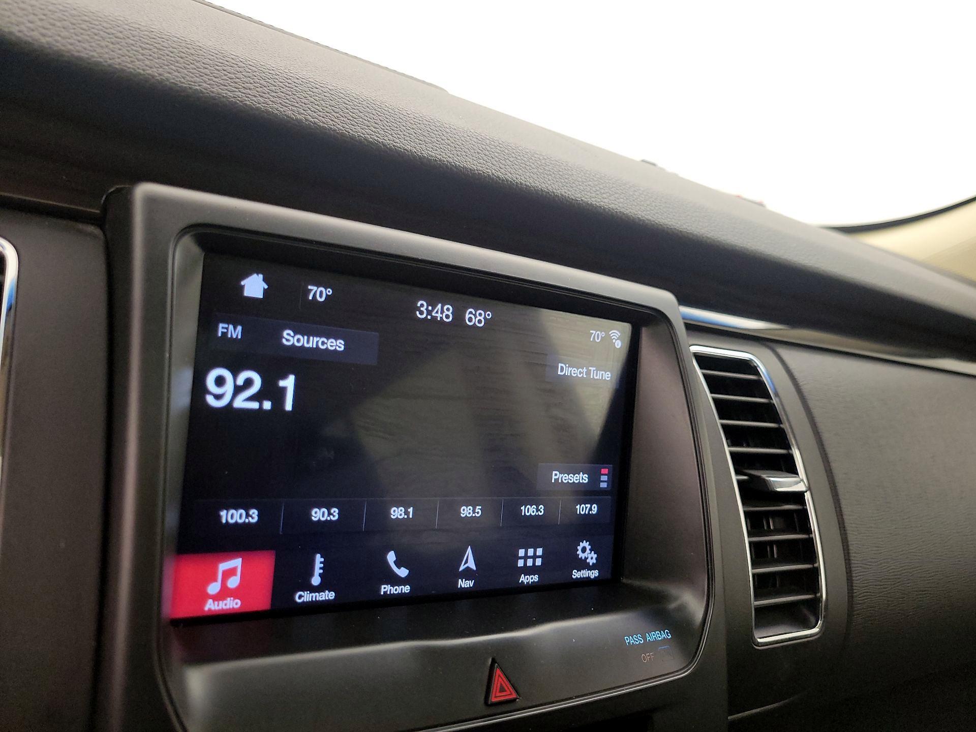 Thumbnail: 2019 Ford Flex - 16