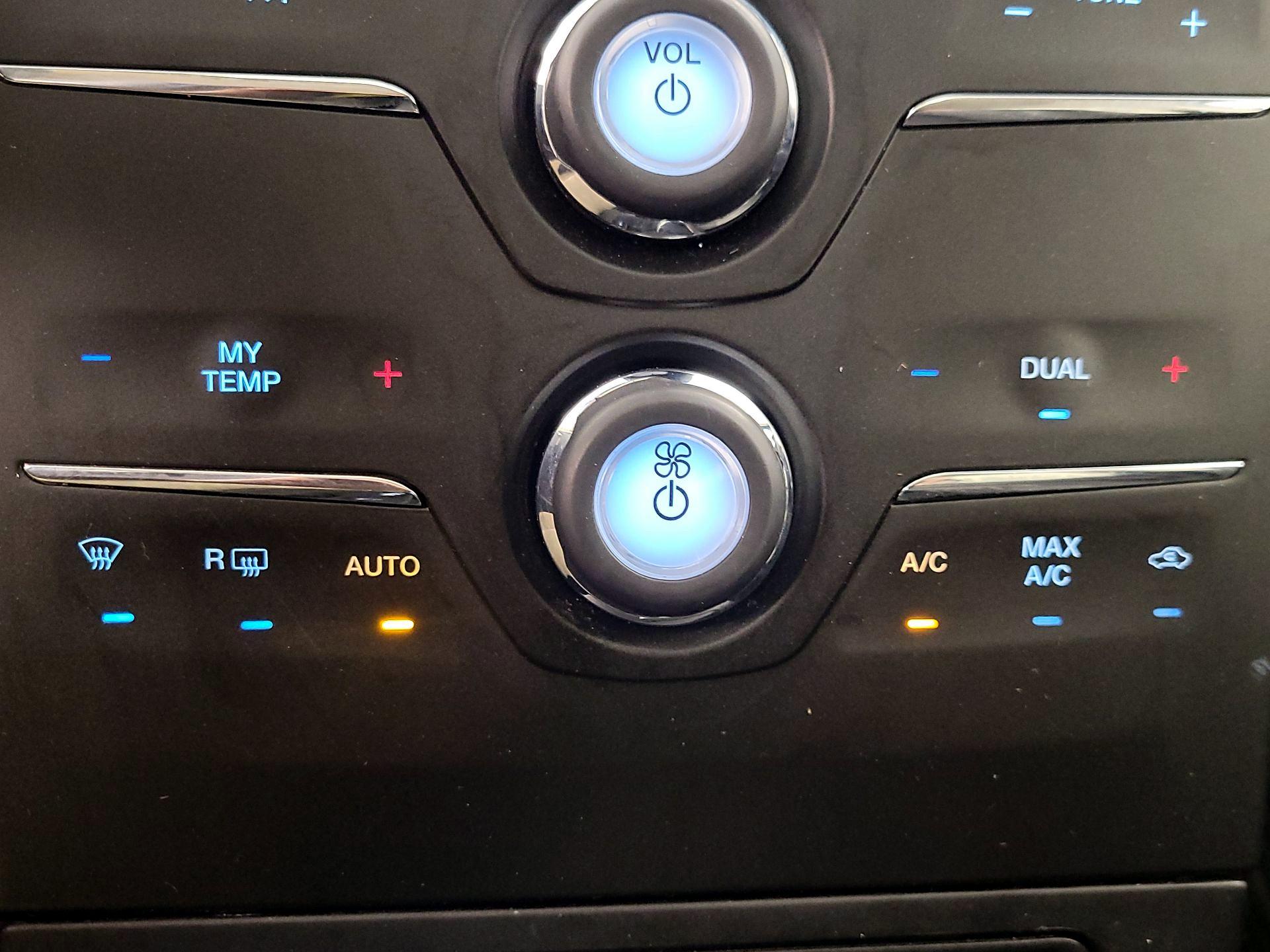 Thumbnail: 2019 Ford Flex - 17
