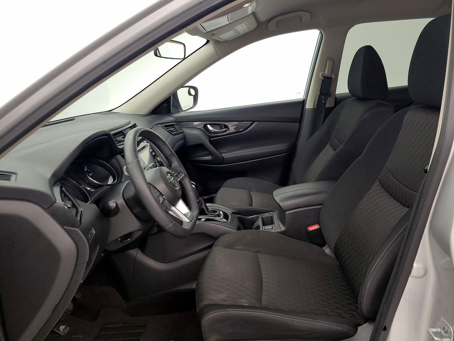 Thumbnail: 2017 Nissan Rogue - 11