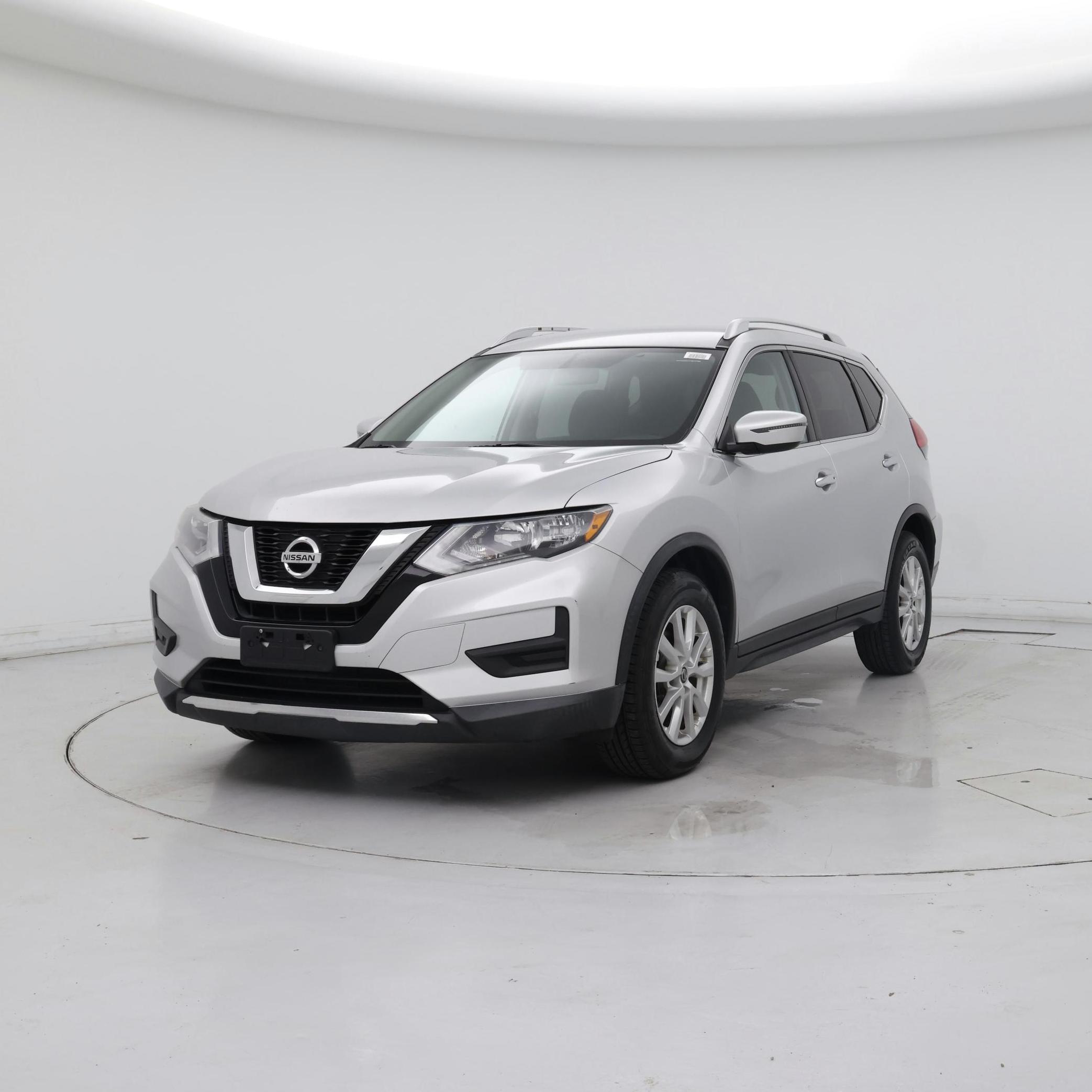 Thumbnail: 2017 Nissan Rogue - 4