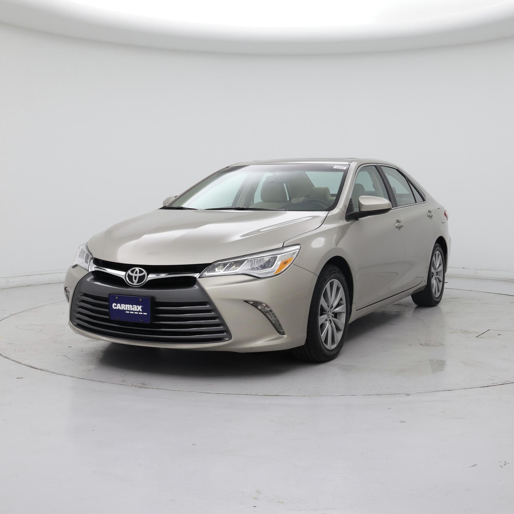 Thumbnail: 2016 Toyota Camry - 4