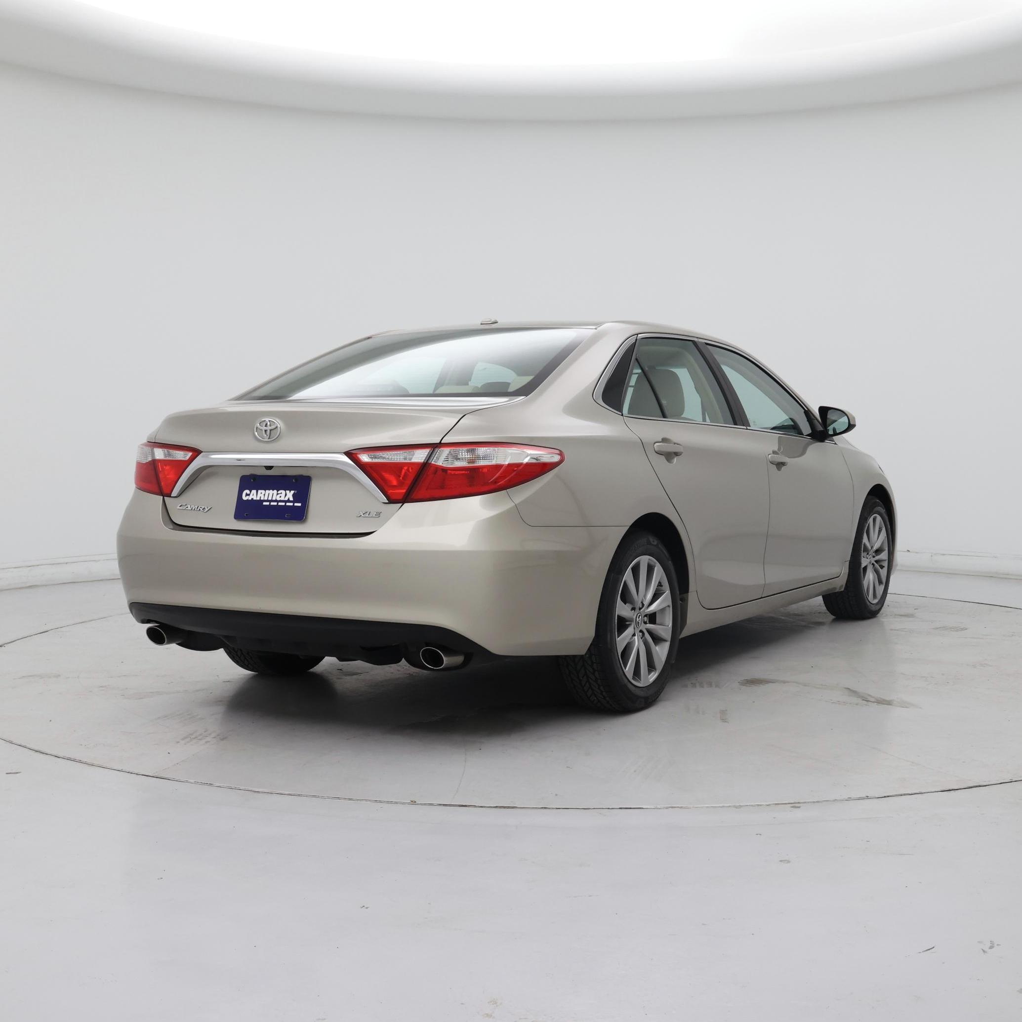 Thumbnail: 2016 Toyota Camry - 8