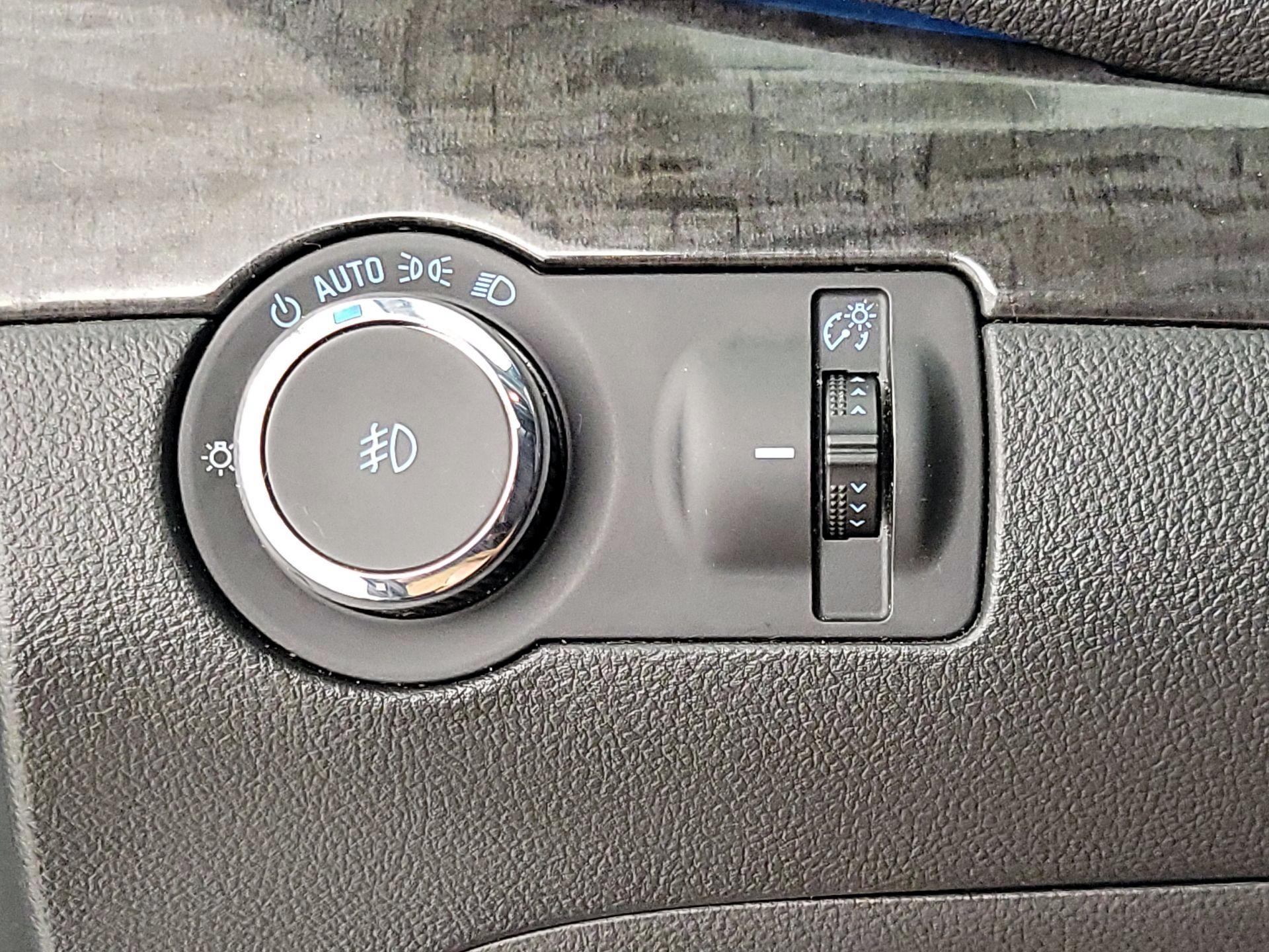 Thumbnail: 2014 Buick Encore - 13