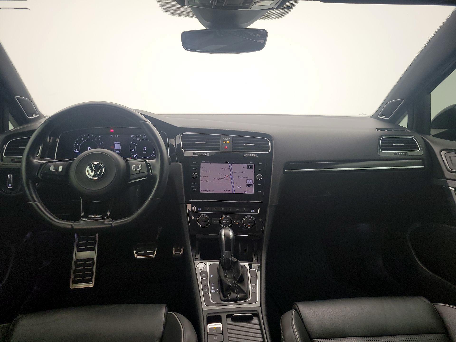 Thumbnail: 2019 Volkswagen Golf - 9