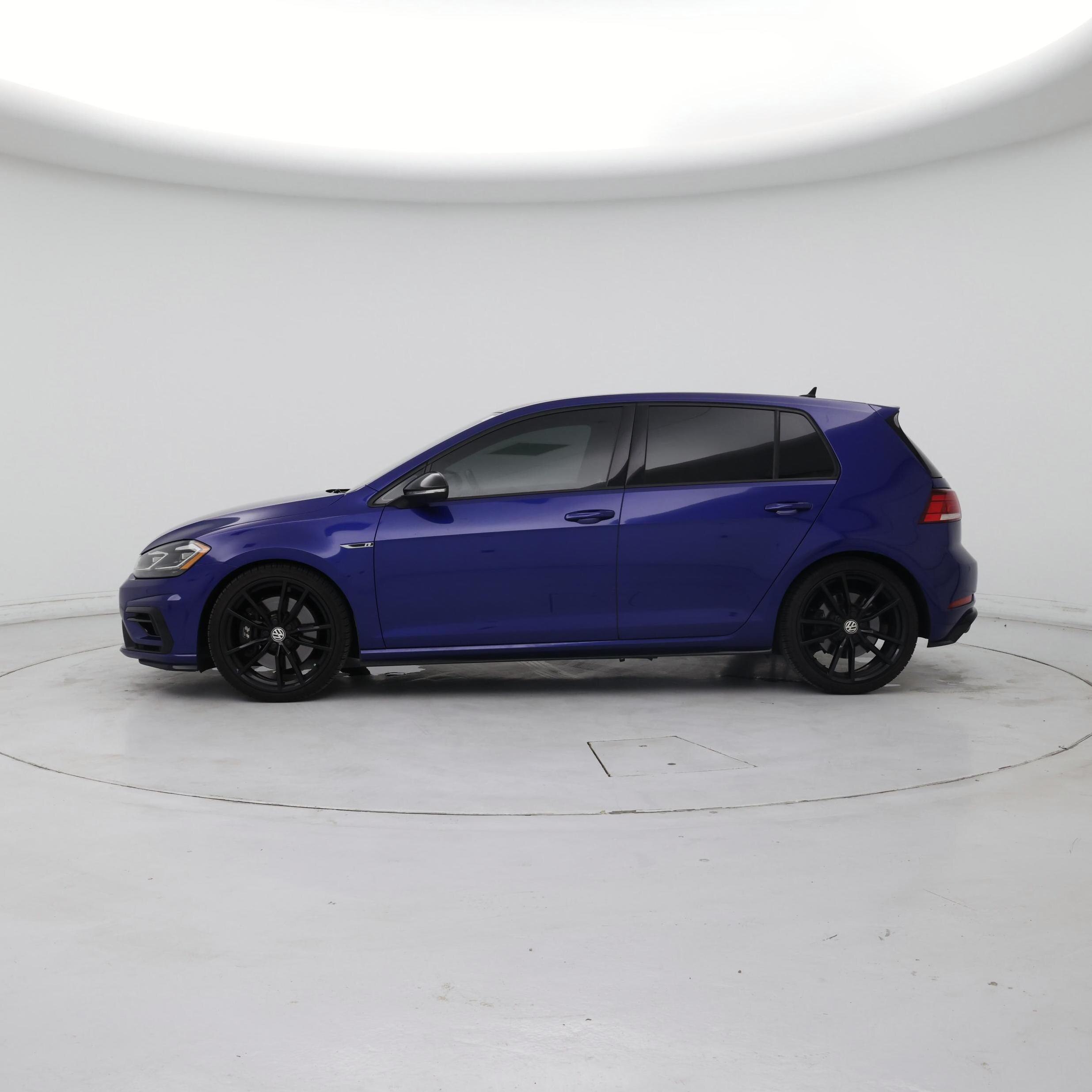 Thumbnail: 2019 Volkswagen Golf - 3