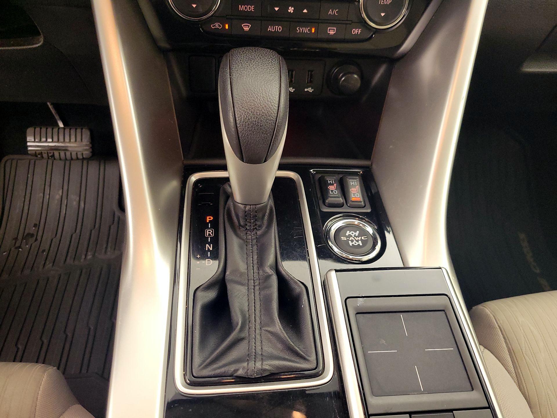 Thumbnail: 2020 Mitsubishi Eclipse Cross - 17