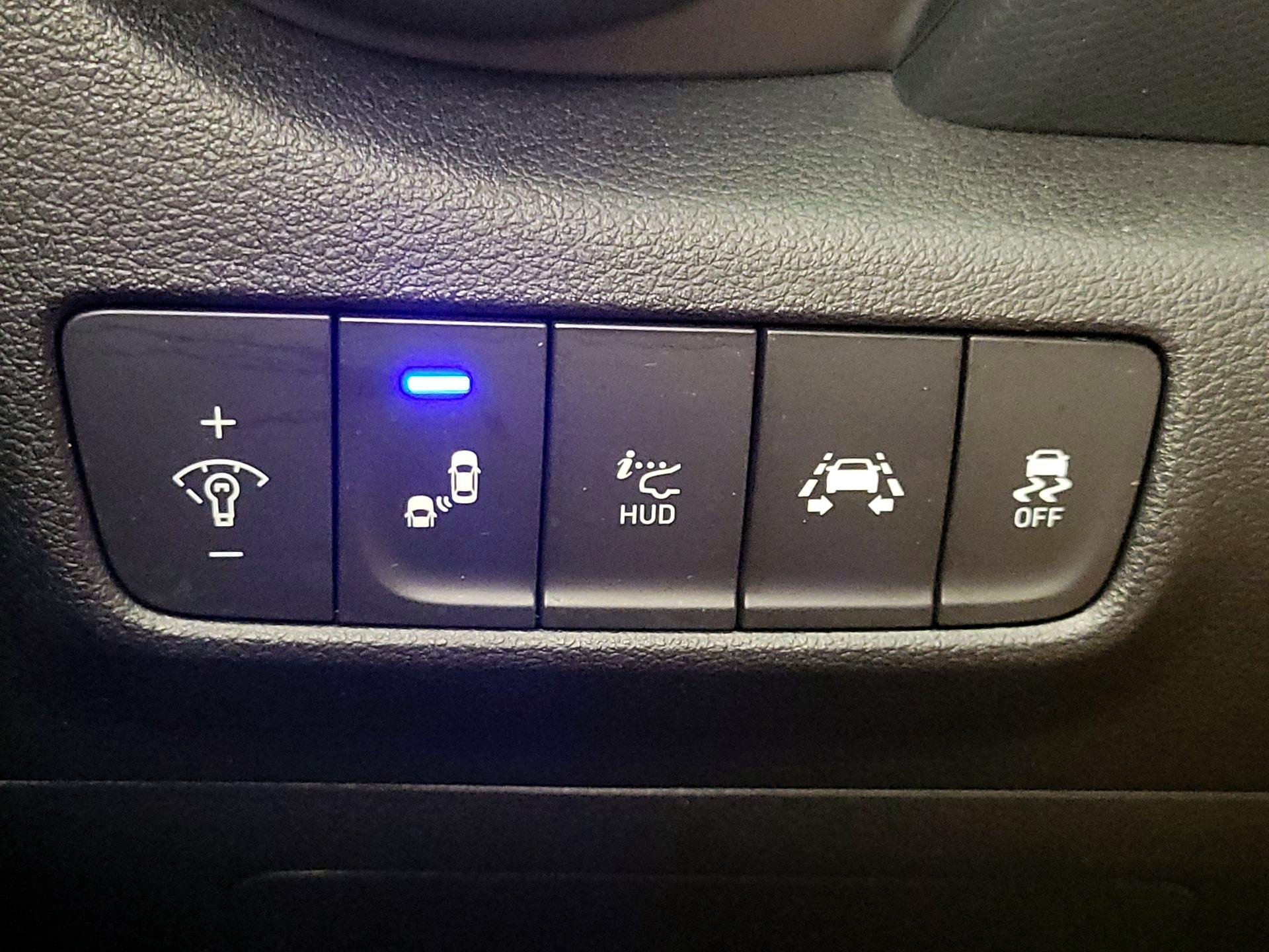 Thumbnail: 2020 Hyundai Kona - 13