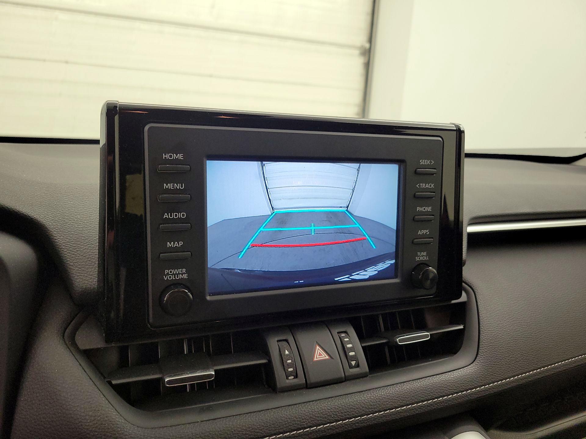 Thumbnail: 2019 Toyota RAV4 - 14