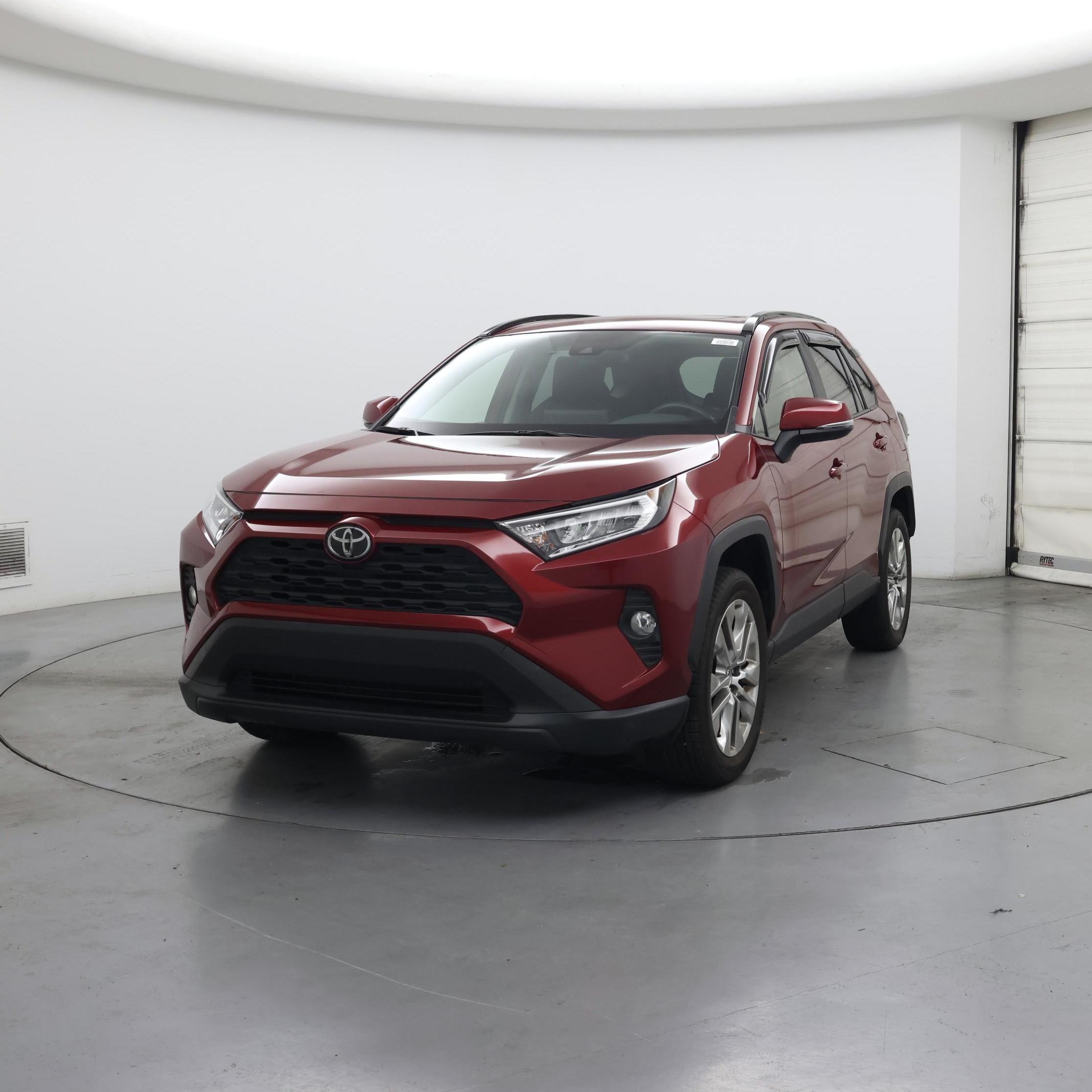 Thumbnail: 2019 Toyota RAV4 - 4
