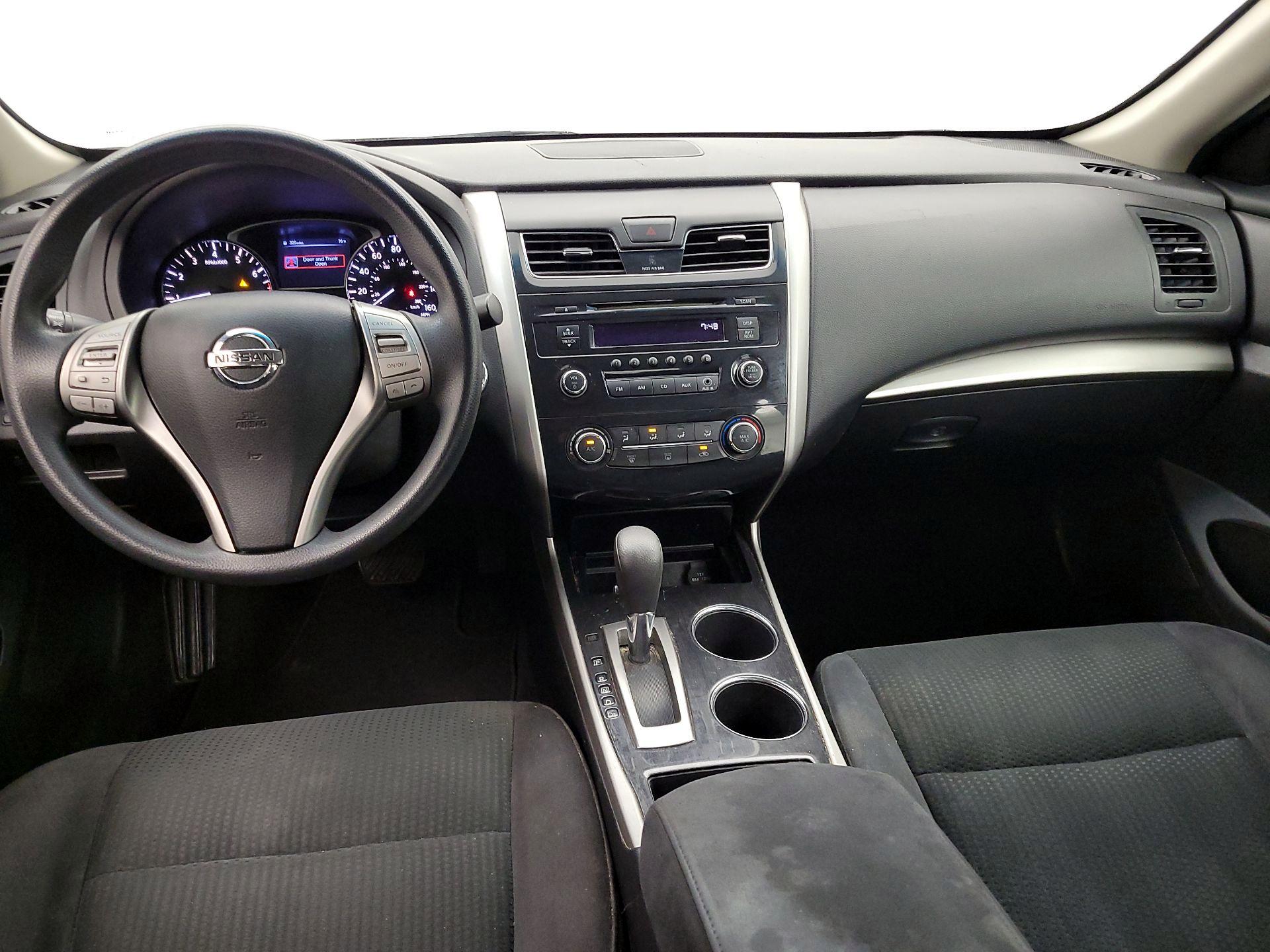 Thumbnail: 2014 Nissan Altima - 9