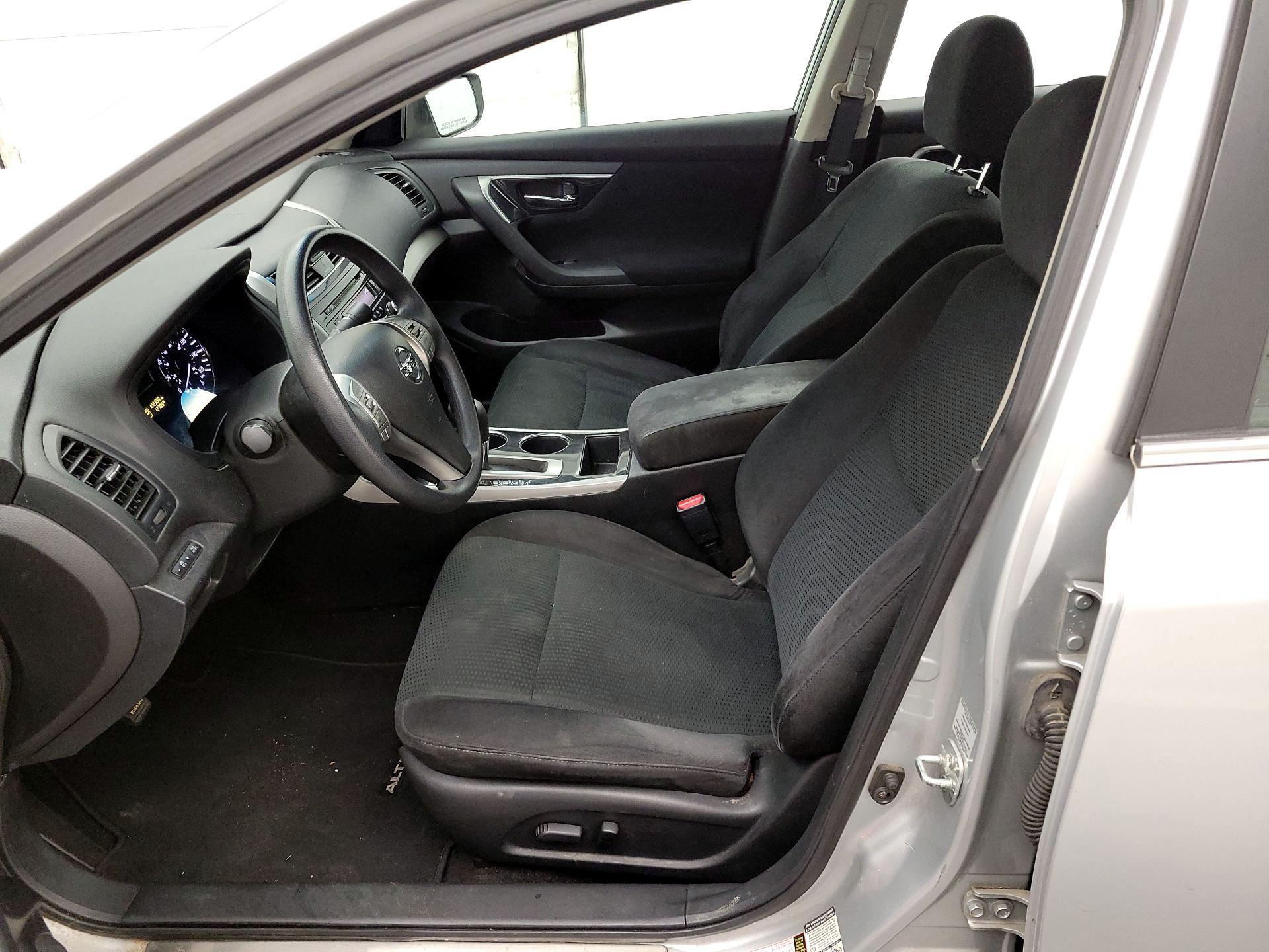 Thumbnail: 2014 Nissan Altima - 11