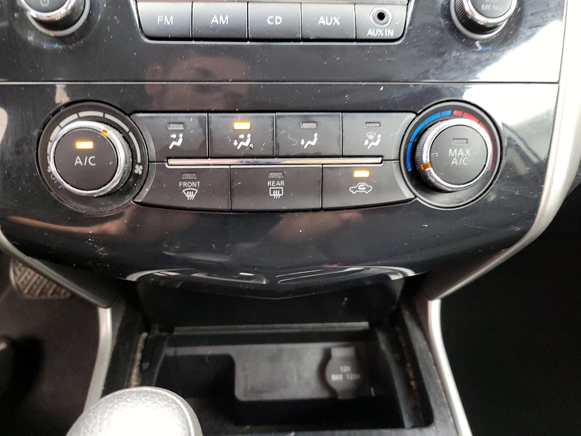 Thumbnail: 2014 Nissan Altima - 14