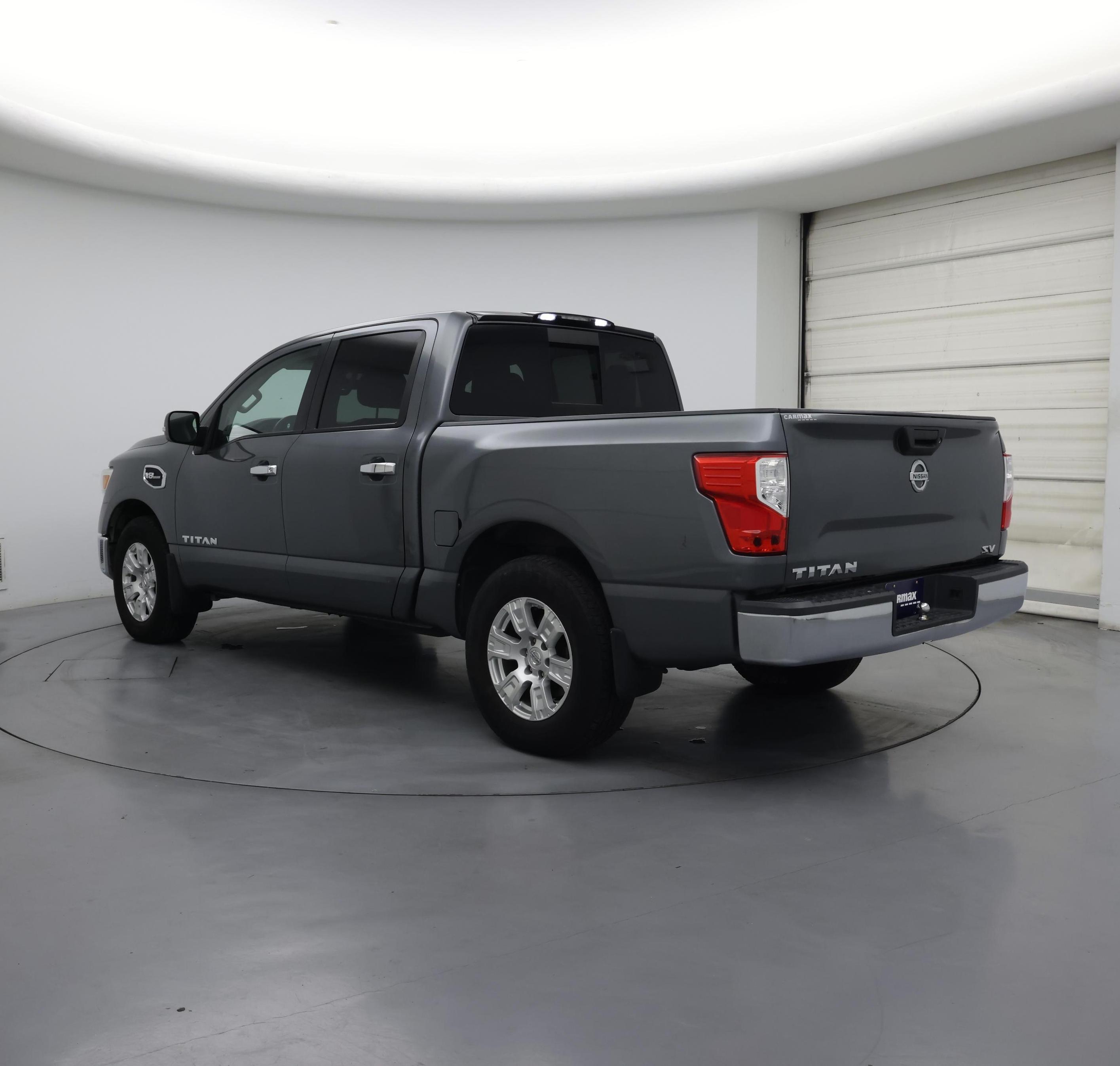 Thumbnail: 2017 Nissan Titan - 2