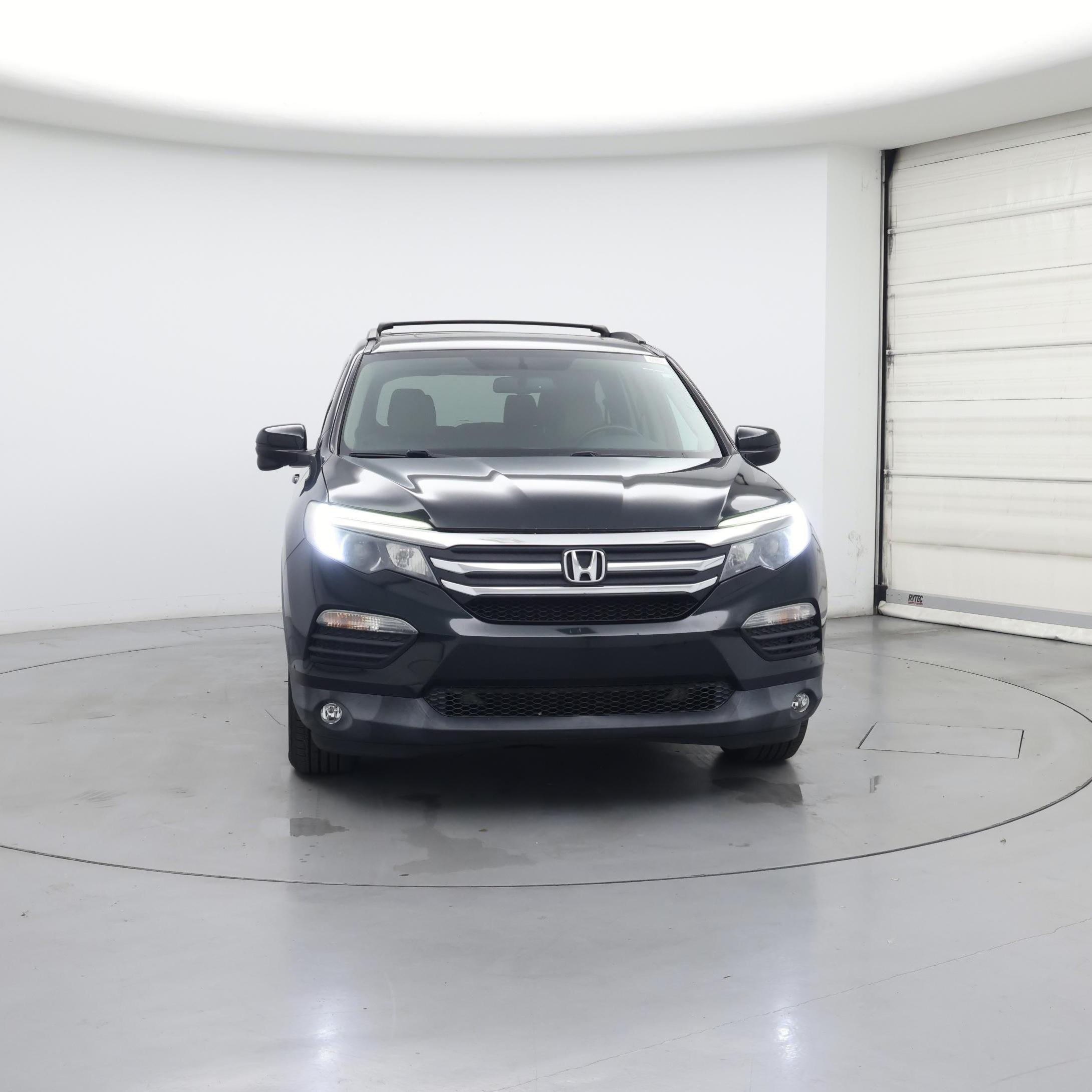 Thumbnail: 2017 Honda Pilot - 5