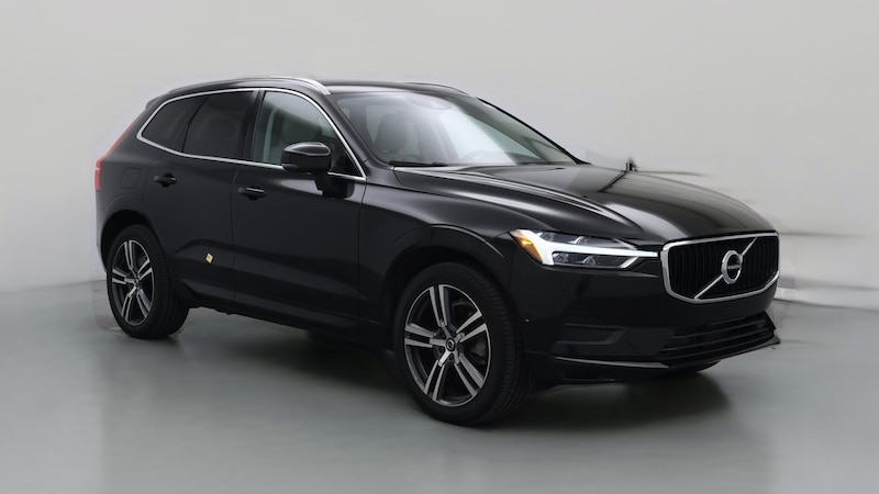 2018 Volvo XC60 T6 Momentum Hero Image