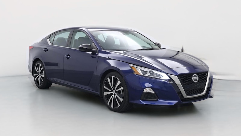 2022 Nissan Altima SR Hero Image