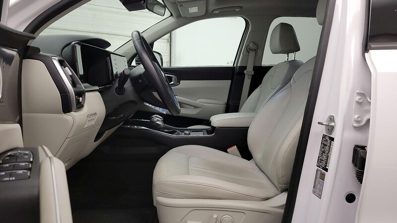 2021 Kia Sorento S 11