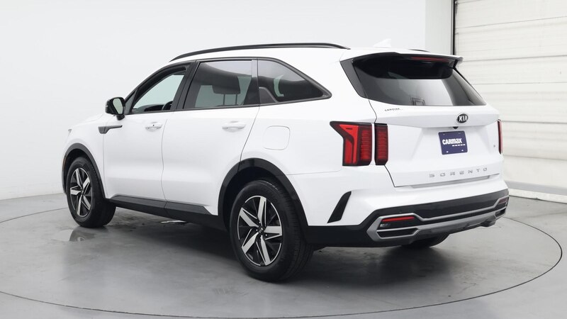 2021 Kia Sorento S 2