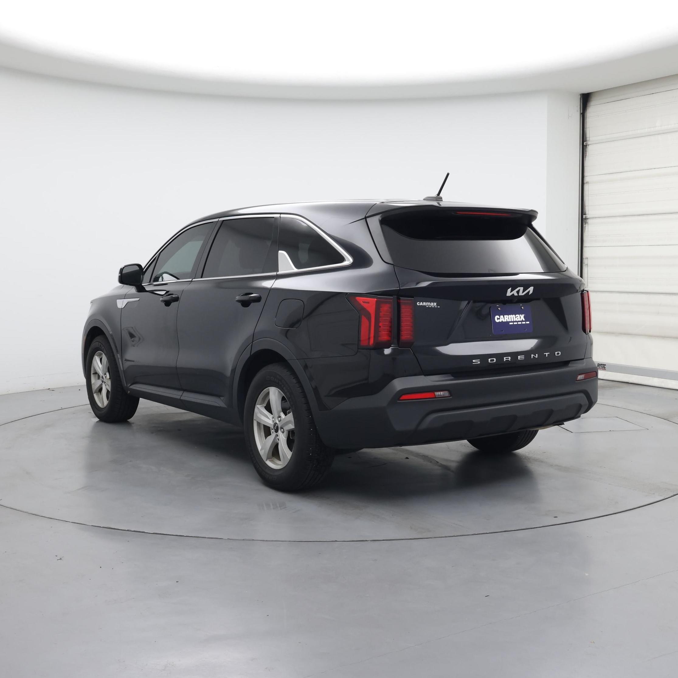Thumbnail: 2022 Kia Sorento - 2