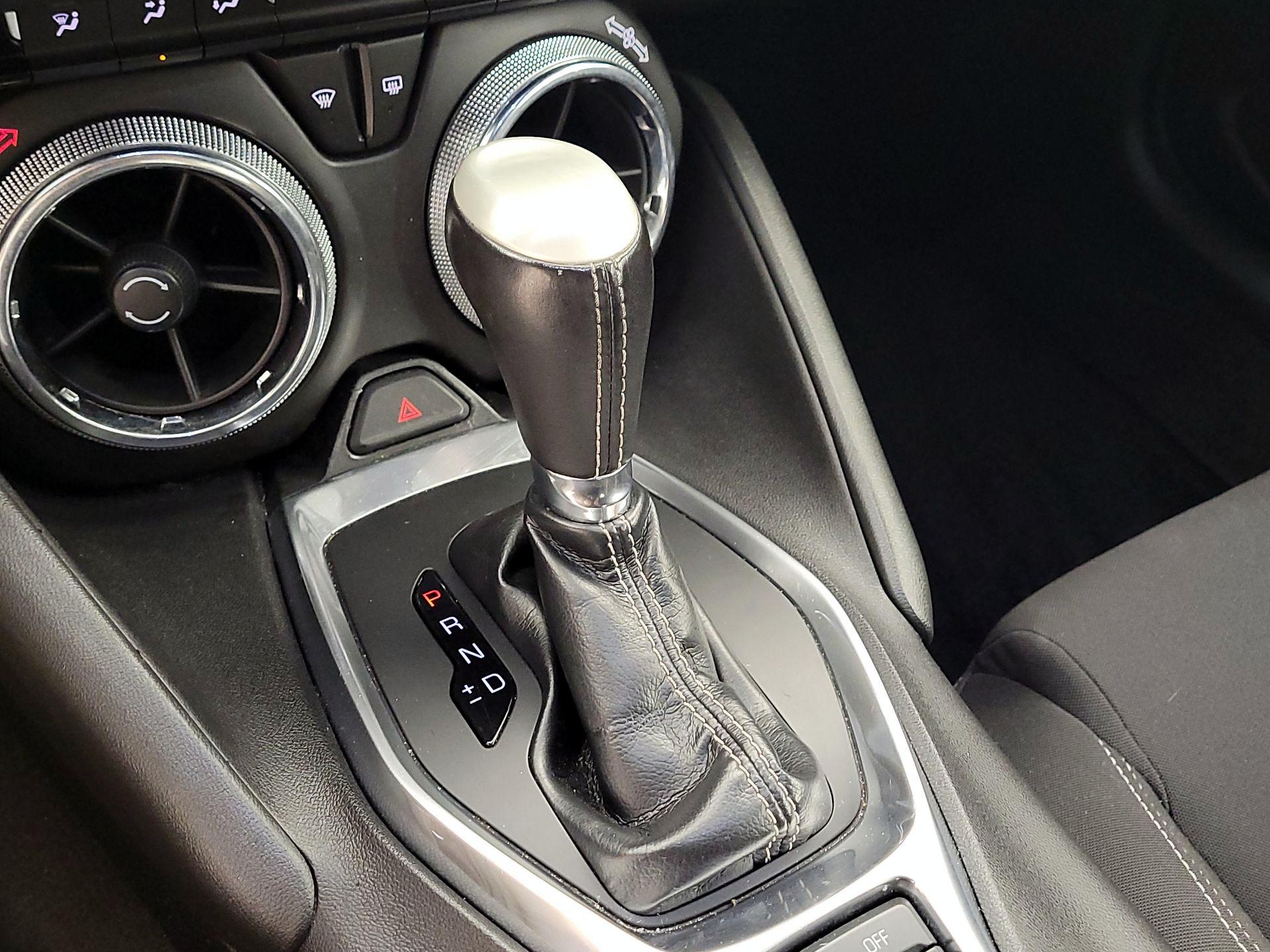 Thumbnail: 2017 Chevrolet Camaro - 16