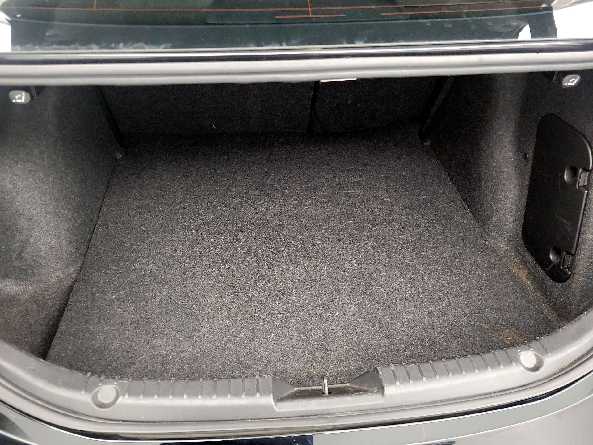 Thumbnail: 2017 Mazda Mazda3 - 16