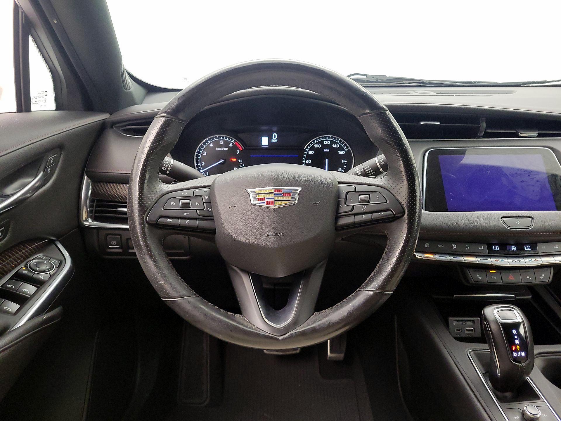 Thumbnail: 2019 Cadillac XT4 - 10