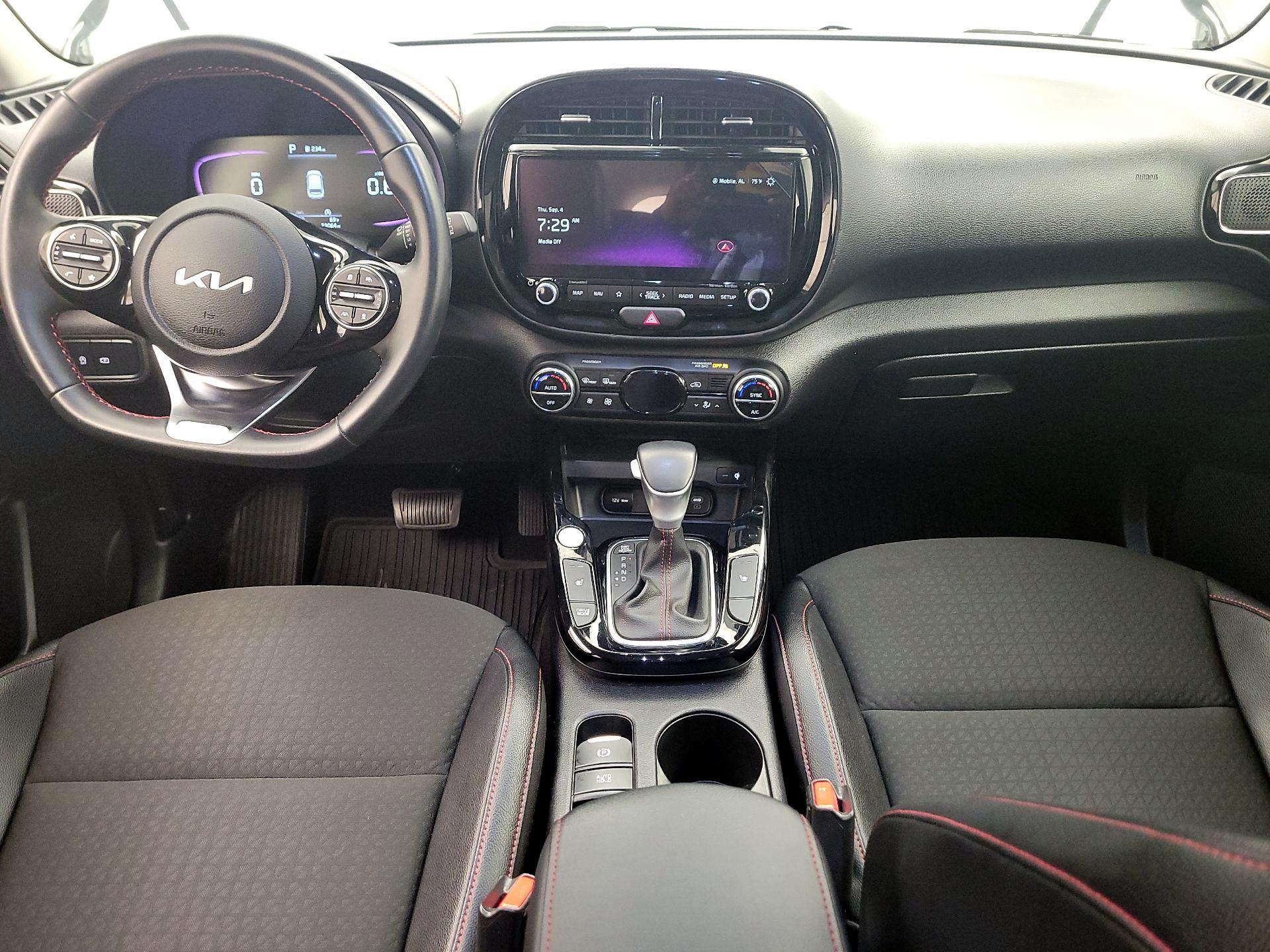 Thumbnail: 2023 Kia Soul - 9