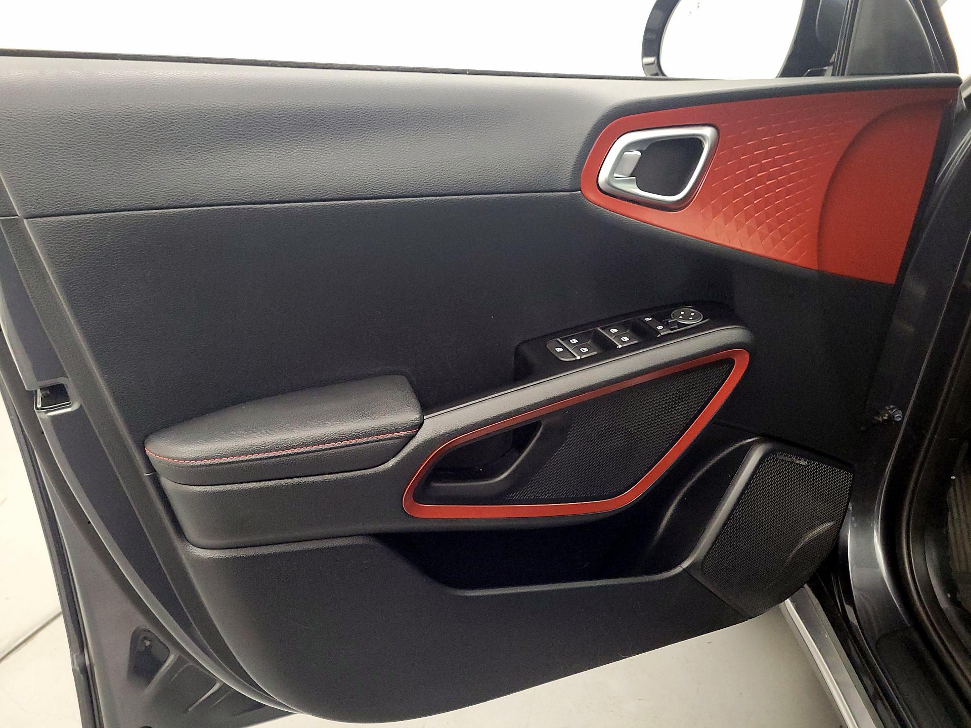 Thumbnail: 2023 Kia Soul - 12