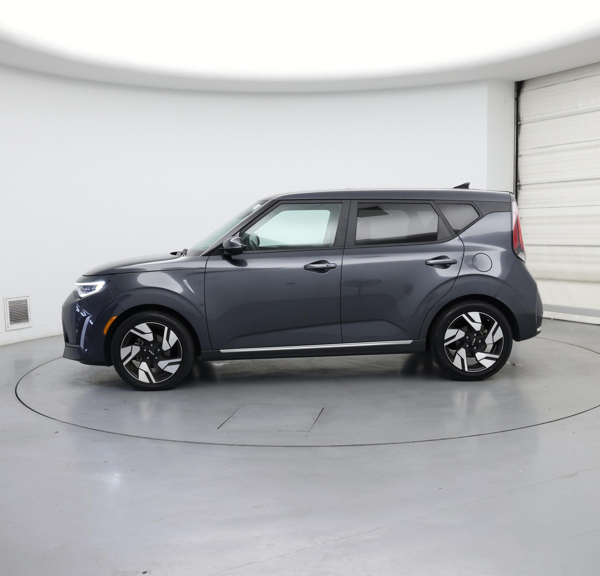 Thumbnail: 2023 Kia Soul - 3