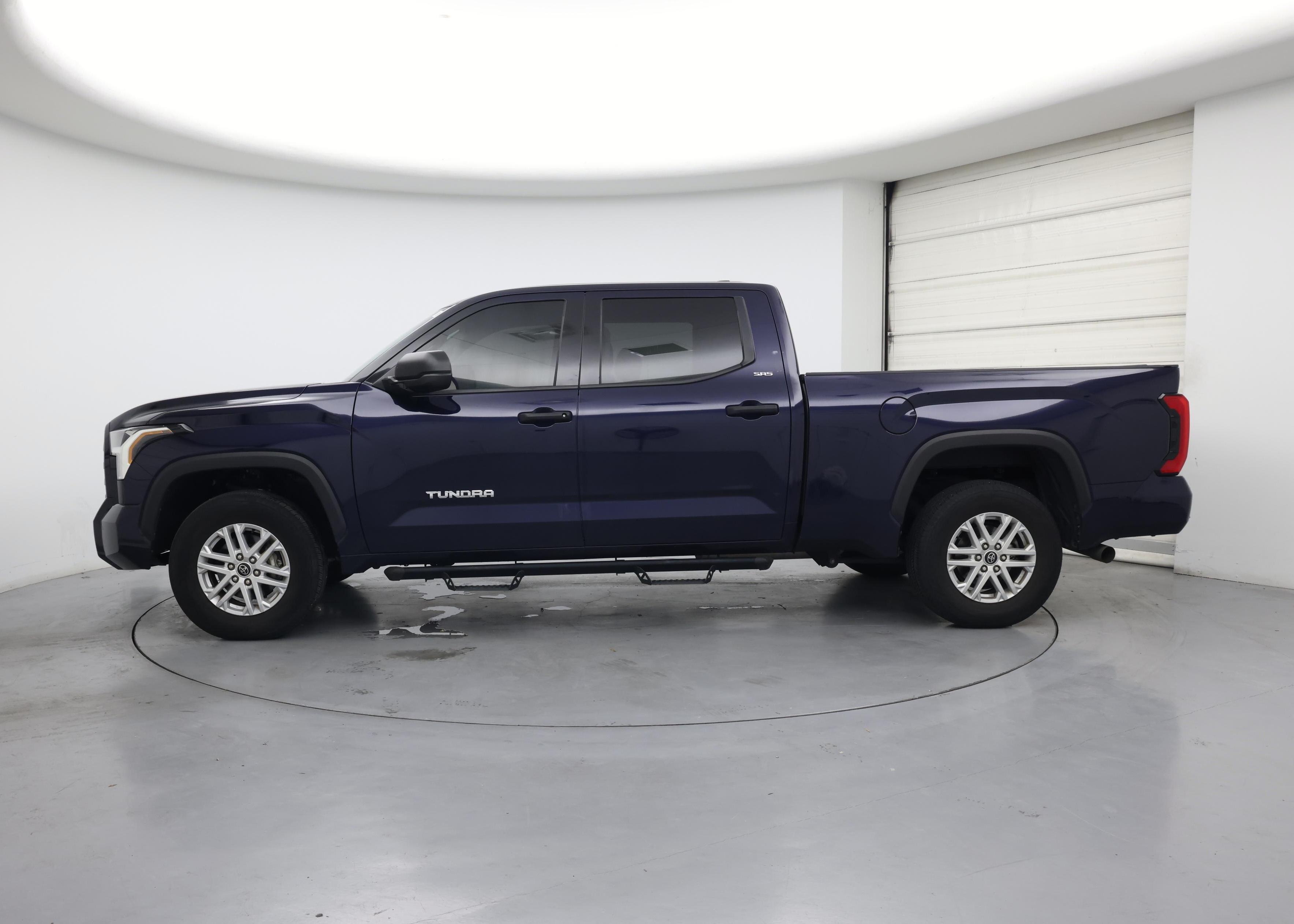 Thumbnail: 2023 Toyota Tundra - 3